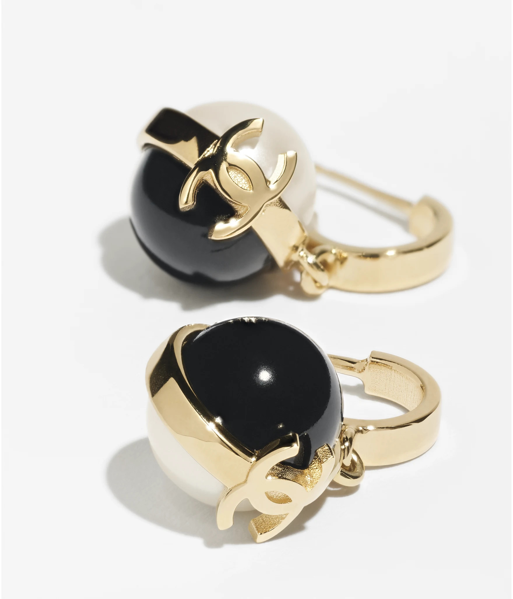Pendant Earrings | Chanel, Inc. (US)