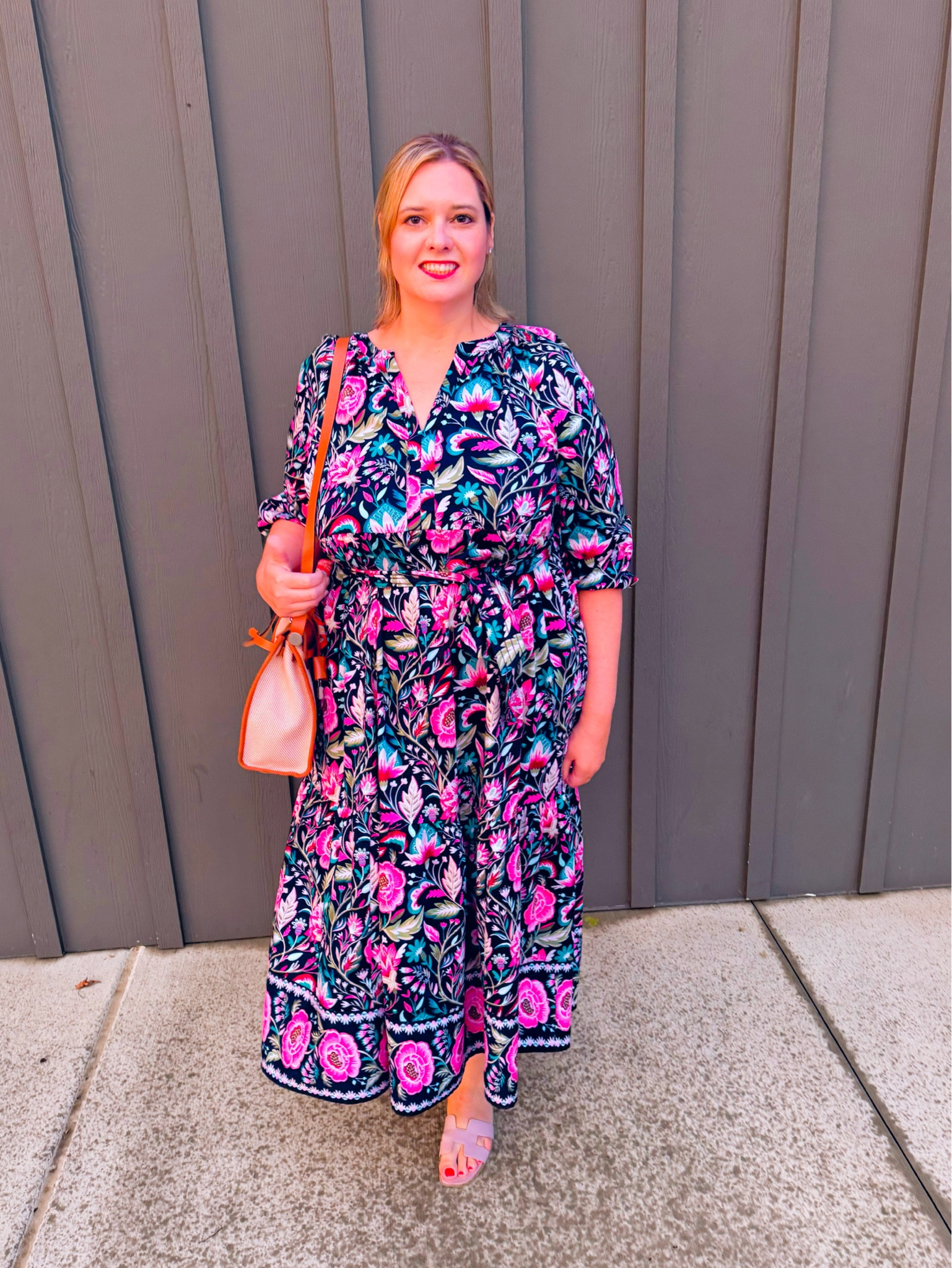 After a week of safe neutrals it was fun to wear some color. I am in love with this dress, it’s so comfortable and flattering and the colors are everything. I am wearing an xl 

#LTKMidsize #LTKPlusSize #LTKStyleTip
