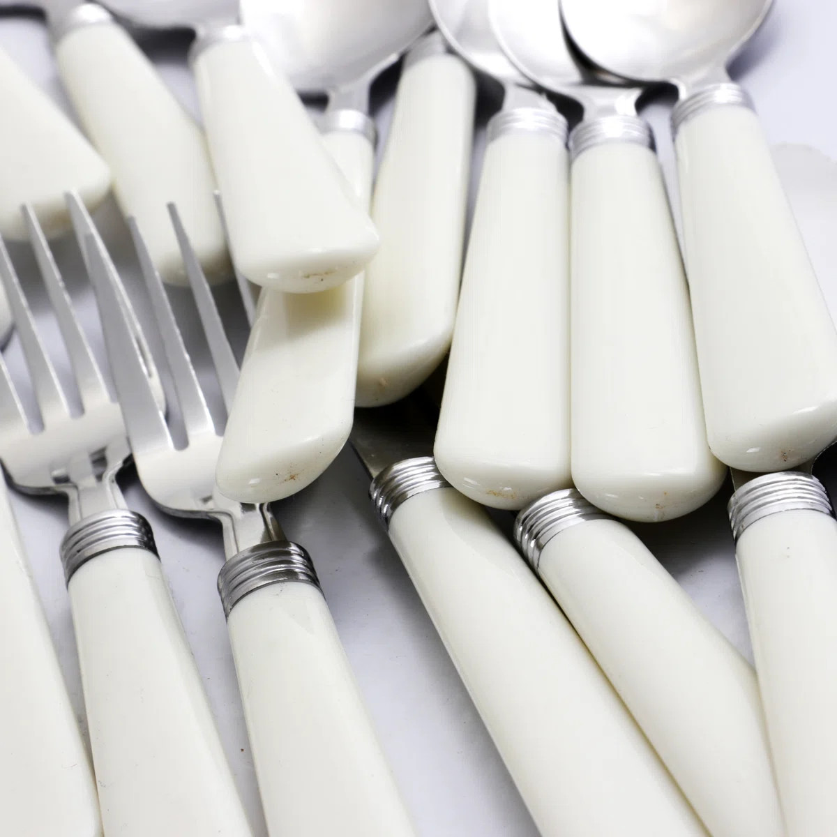 17 Piece 18/10 Stainless Steel Flatware Set, Service for 4 | Wayfair North America