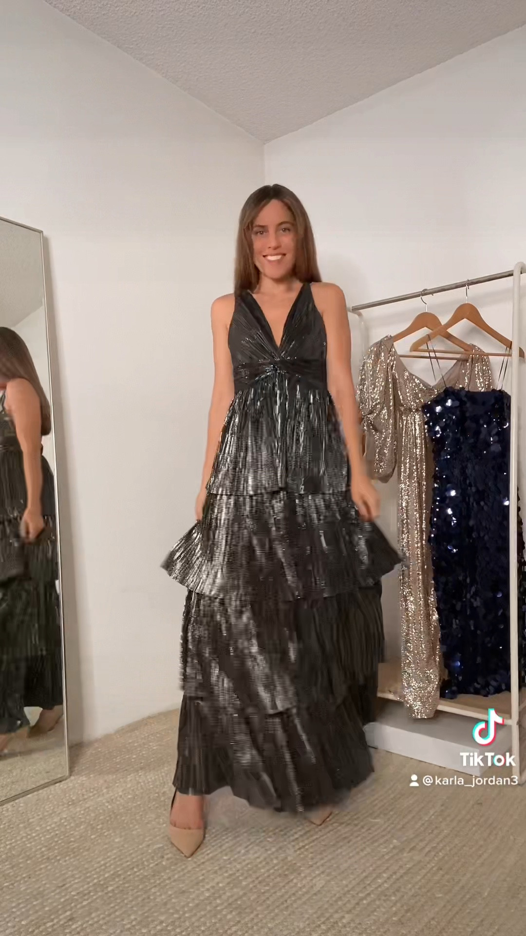 Fun, sparkly holiday dresses! 

holiday outfit, holiday dress, holiday party, sweater dress, shacket, winter outfits, gift guide 

#LTKHoliday #LTKwedding #LTKstyletip