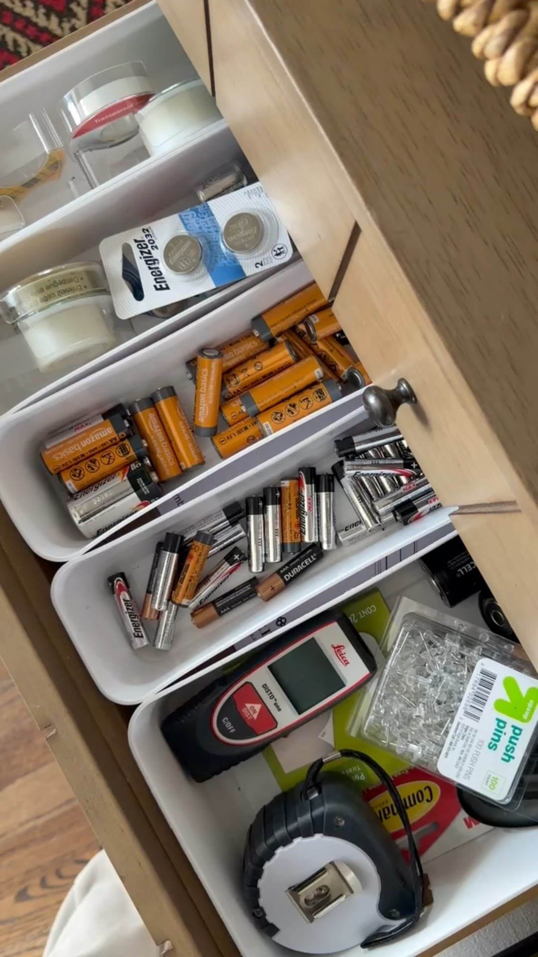 Drawer organization, but make it actually practical. 🔋🧰 Along with our battery organizer case for AA, AAA, C, D, and 9V batteries (with a built-in battery tester), we’re also using drawer dividers, small plastic storage bins, and clear organizer trays to keep tools, chargers, and everyday essentials easy to grab and clutter-free. Everything has a place—and stays there.

#homeorganization #drawerorganization #batteryorganizer #batterytester #storagebins #drawerdividers #clearorganizers #organizedhome #amazonfinds #functionalhome #eanesinteriors


#LTKSeasonal #LTKHome #LTKFindsUnder100