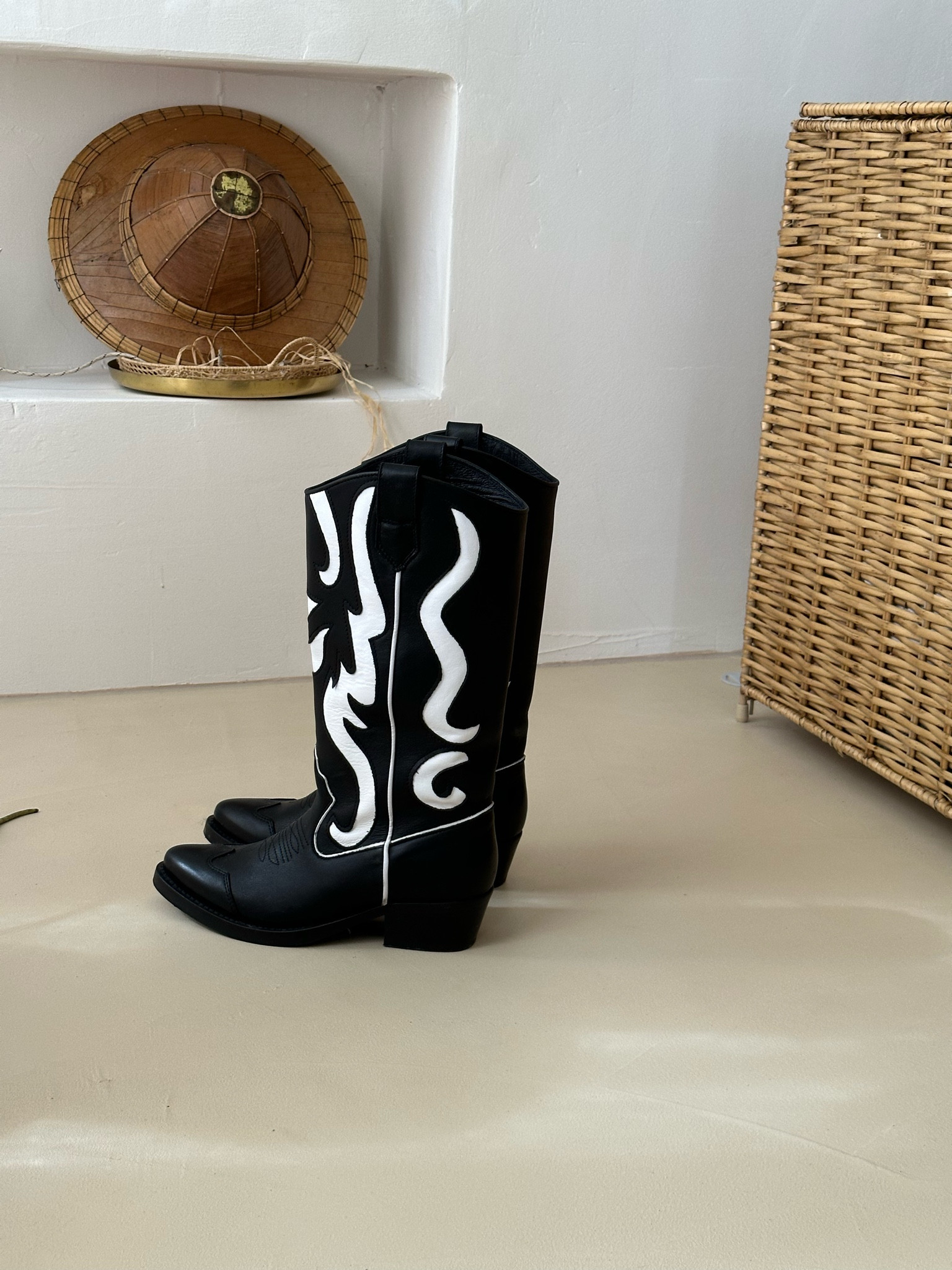 #LTKeurope #LTKshoecrush #LTKhome