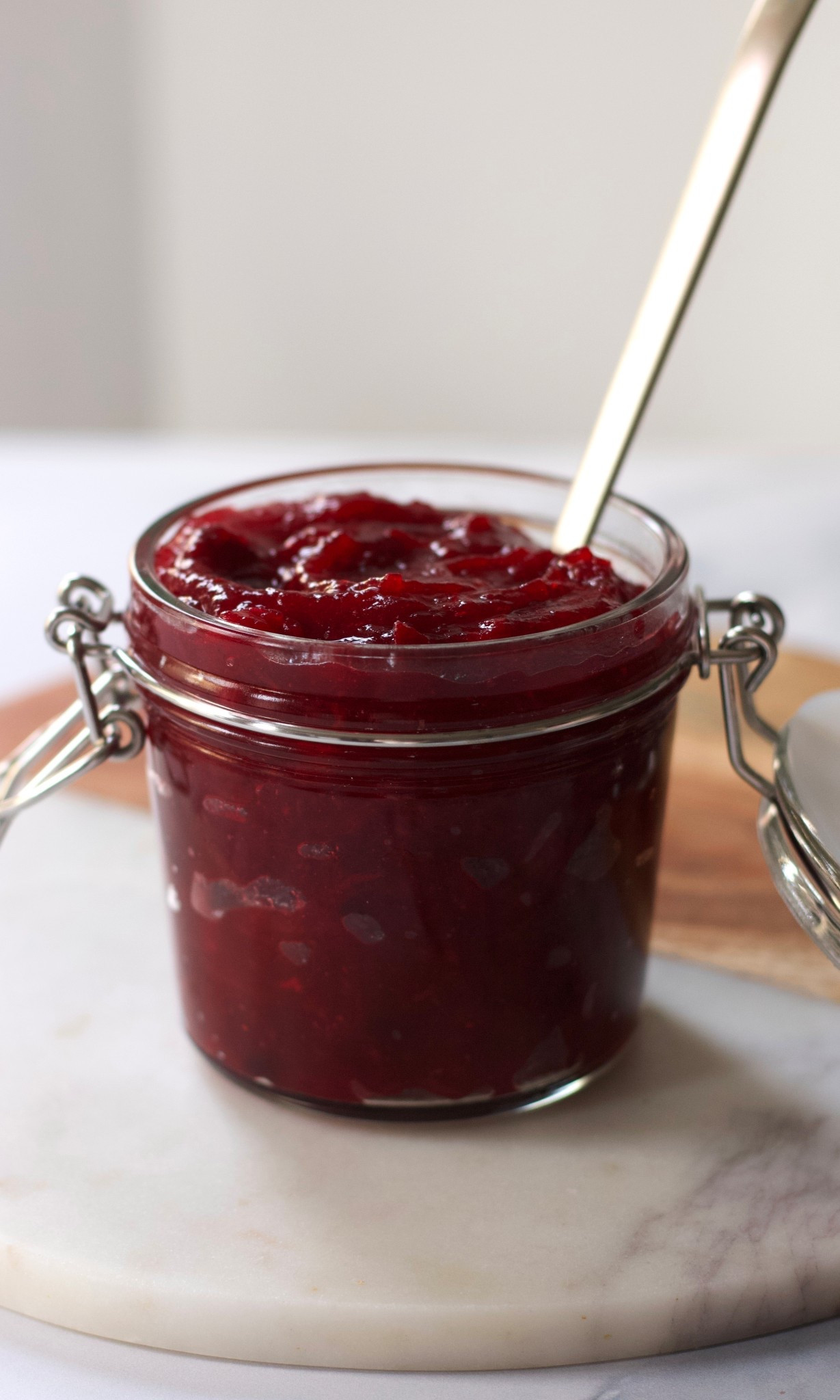 Perfect little glass jar for homemade sauces, jams, dressings, and spice blends 🤍
Minimal, timeless, and so practical for an organised pantry or gifting homemade preserves. A kitchen essential I reach for weekly.
#LTKhome
#LTKkitchen
#LTKunder25
#PantryOrganisation
#KitchenEssentials
#GlassJars
#MinimalKitchen
#NeutralHome
#PantryAesthetic
#JamMaking
#SauceStorage
#HomemadeKitchen
#CleanLivingHome
glass jar
sauce jar
jam jar
pantry storage
kitchen organisation
airtight glass container
minimal kitchen storage
neutral home kitchen
food storage jar
homemade jam jar
sauce container
