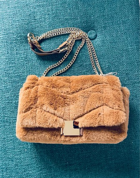 Perfectly priced statement bag 🧸
#fauxfur #teddybear #handbags #sale 

#LTKSeasonal #LTKfindsunder50 #LTKitbag