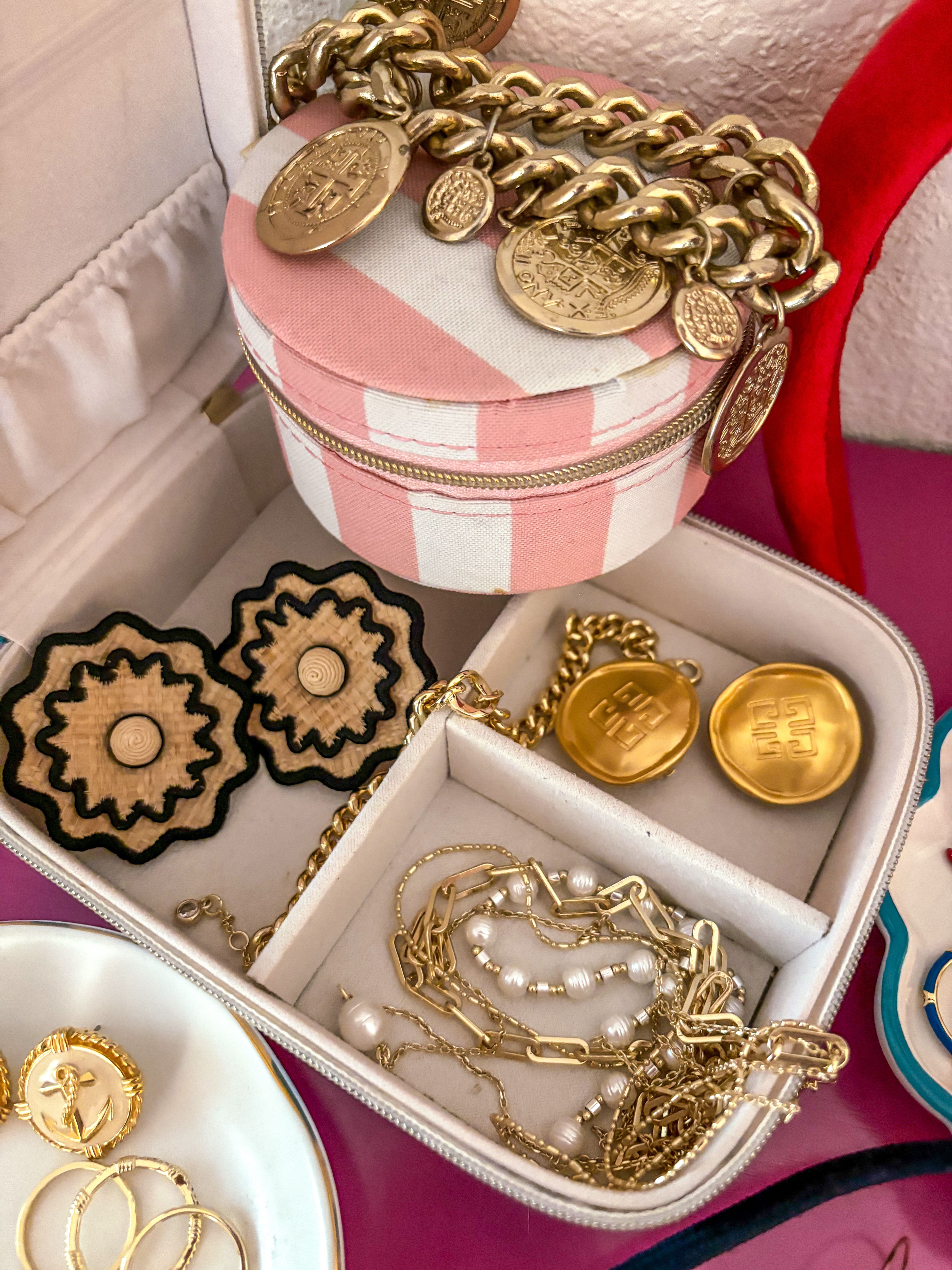 I tend to reach for my chunky gold pieces more in the fall and so it’s been really fun to style them this summer. Linking to some of my favorites.

#LTKSaleAlert #LTKSeasonal #LTKStyleTip