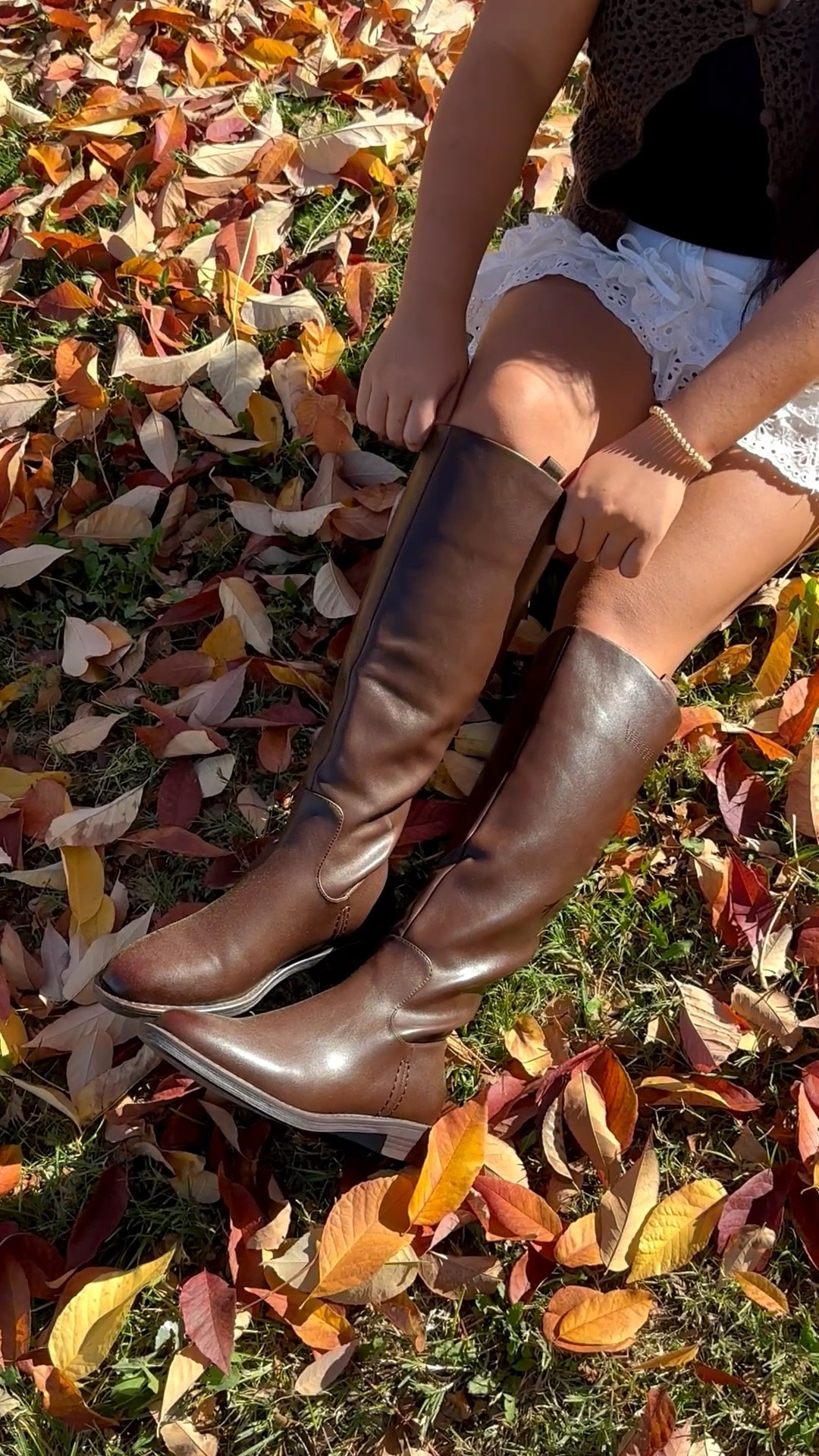 chocolate brown knee high boots that are wide calf friendly and a perfect addition for your fall boot collection 👢🫶🏻

#LTKootd #LTKFindsUnder100 #LTKStyleTip