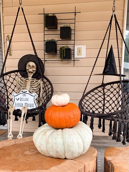 Halloween porch decor 🎃✨💀

#LTKHalloween #LTKhome #LTKSeasonal