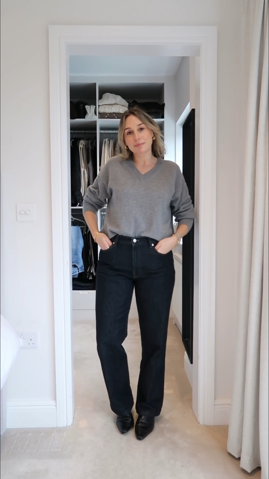 My favourite jeans on rotation 

Levi 501 90s ( 3030 & 3032)
H&M Barrel (14)
Weekday Rowe (blue & white 30 32)
Agode (Henson 29) 
Align (3030)
Levi 501 (3030 grey and blue)
Arket (violet 30)
Massimo (straight size 12)
Mother (the full pipe 30)
Levi 501 crop (3028)

I like my jeans loose, you could size down in the Levi’s 90’s, agode and mother jeans. The align run neat. Everything else true to size. 


#LTKuk #LTKjeans #LTKeurope