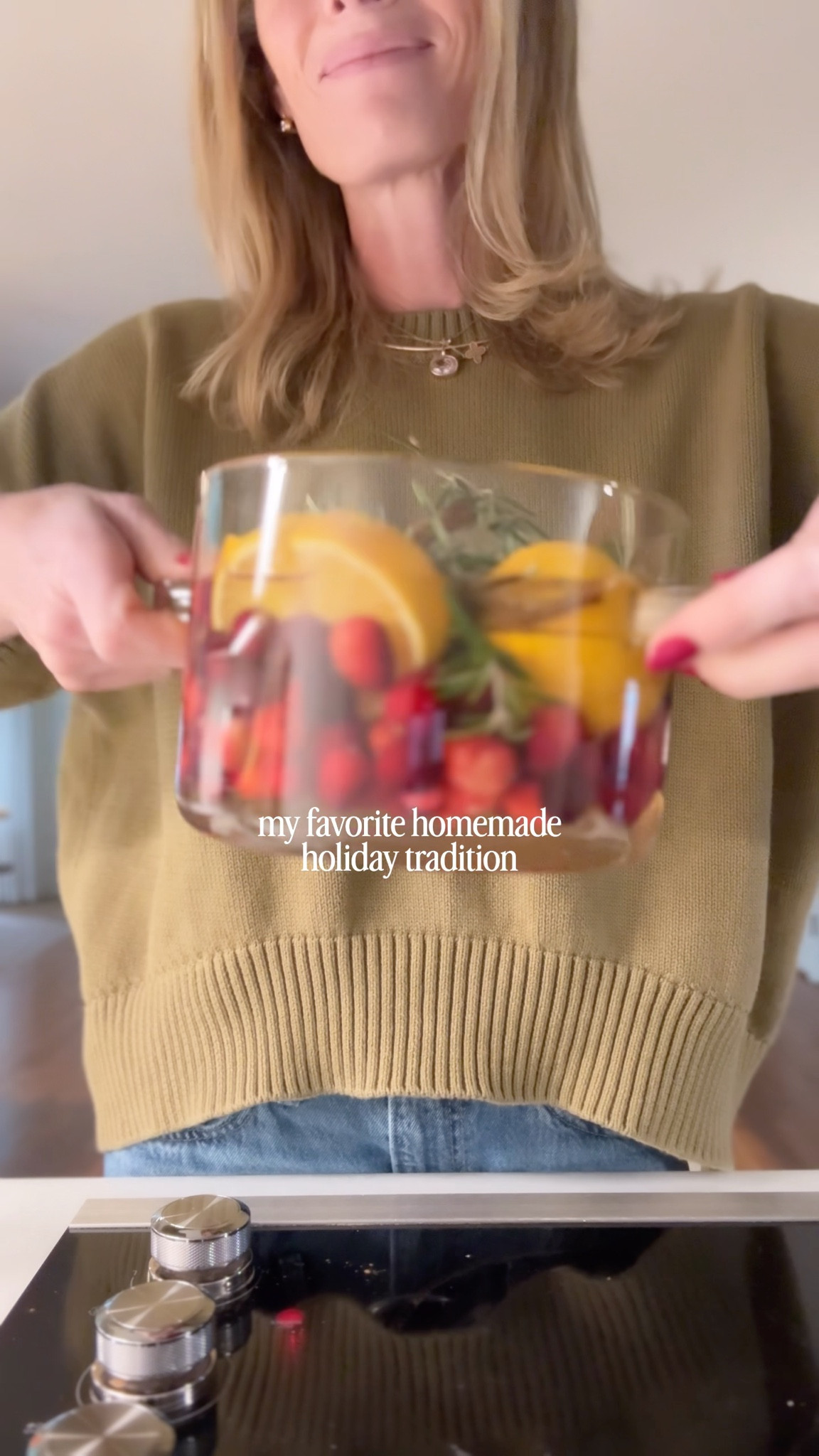 My favorite festive tradition in our home…. Stovetop Holiday Scent ❤️

Cranberries 
Oranges or Lemons 
Rosemary
Cinnamon stick
Dash of vanilla
Sprinkle of cinnamon is always good :) 
Fill with water and simmer on low! Refill as needed! 

I love these new glass containers too!! So pretty for gifting too! 