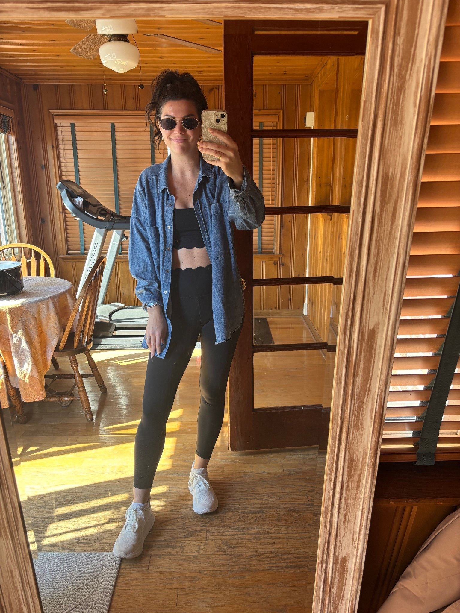 fall coffee run OOTD

Target finds//matching set//scallop set//denim jacket//hoka//amazon look for less//sunglasses

#LTKStyleTip #LTKShoeCrush #LTKActive