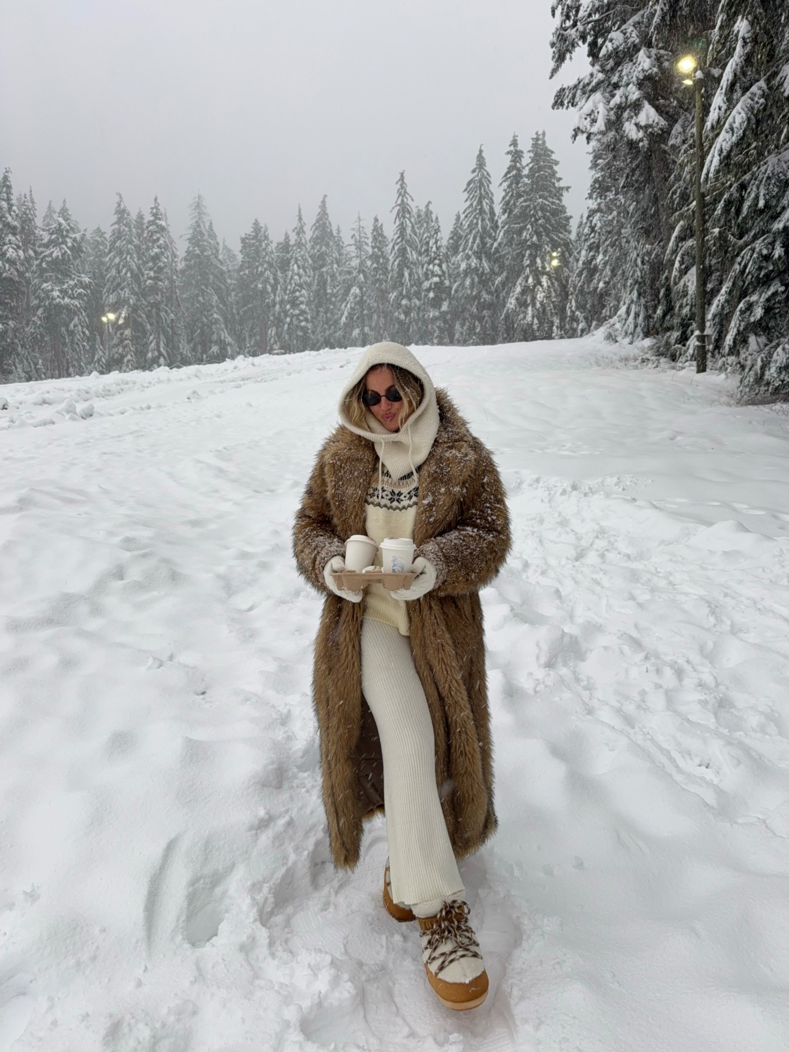 Winter outfit 

#LTKootd #LTKHoliday