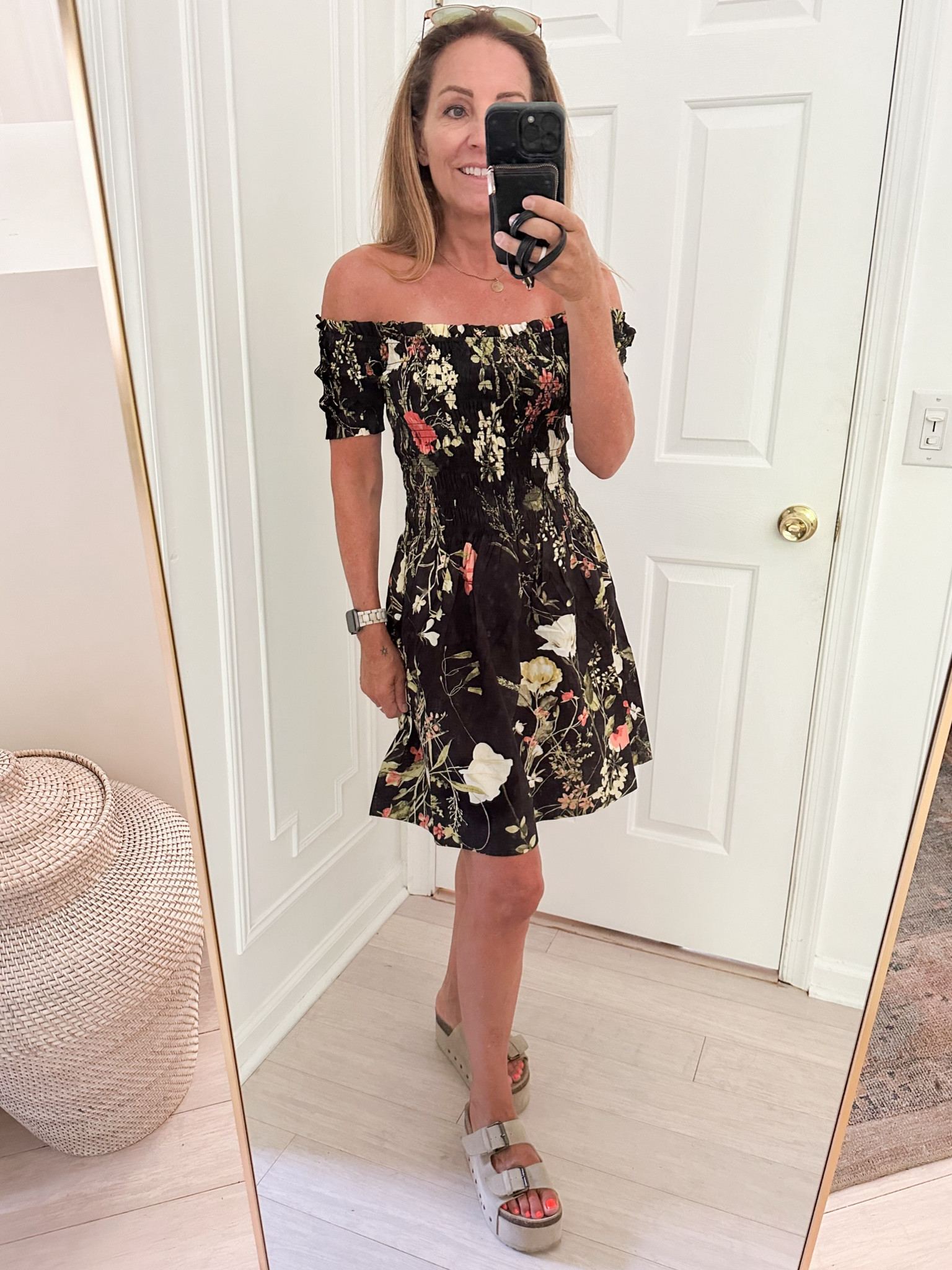 Isn’t this the cutest summer floral dress? Love this pattern and it’s under $30 

#LTKOver40 #LTKSummerSales #LTKStyleTip