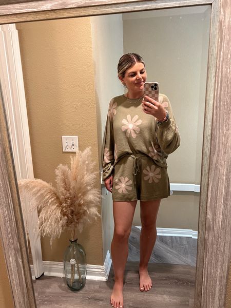 Loving this Amazon set 🫶🏼 I have had it for a year and still love it! I sized up for a more oversized fit but I would say it runs tts 

#amazon #amazonfinds #amazonfavs #summeroutfit #ootd 

#LTKfindsunder50 #LTKSeasonal #LTKsalealert