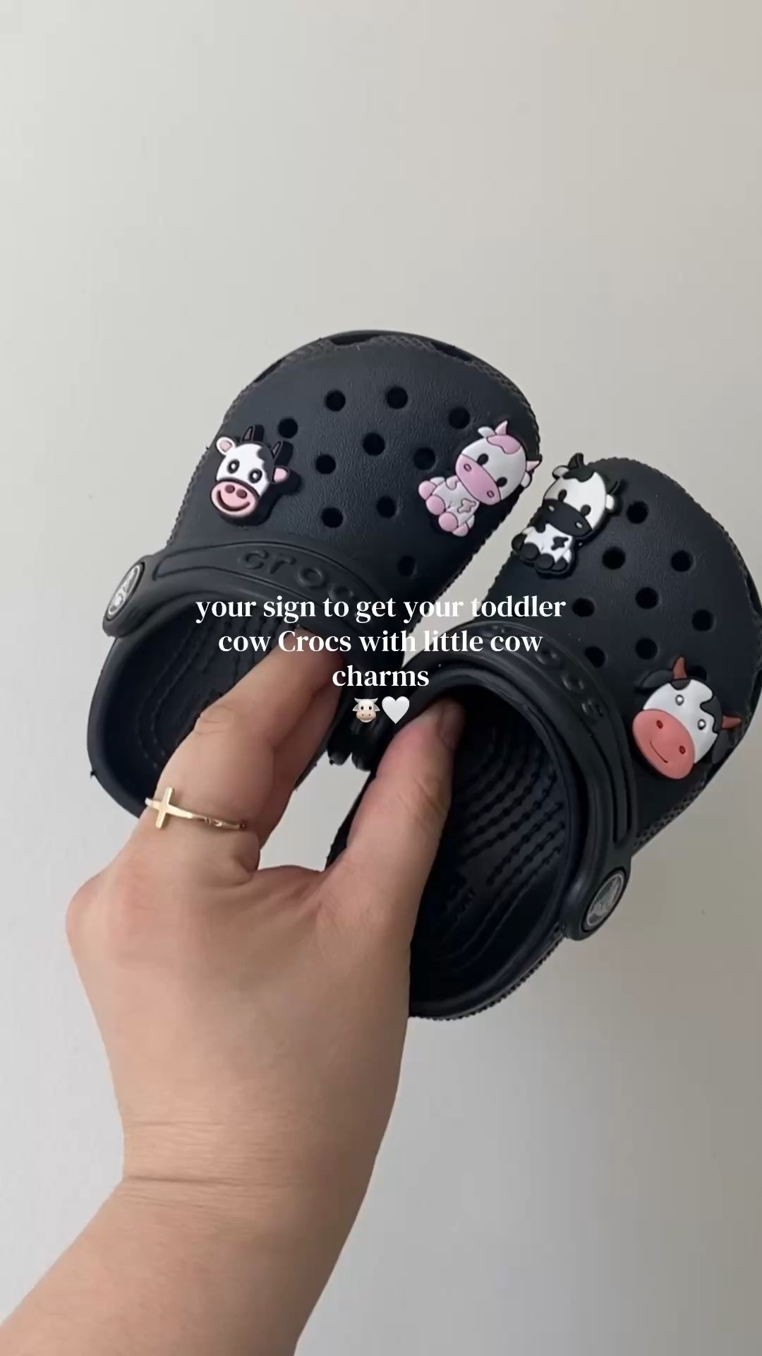Your sign to buy your toddler crocs with cute cow charms 🩷🧸



#LTKmomlife #LTKKids #LTKBaby
