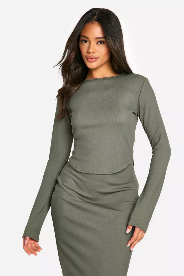 Rib Crew Neck Long Sleeve Dip Hem Top | Boohoo.com (UK & IE)