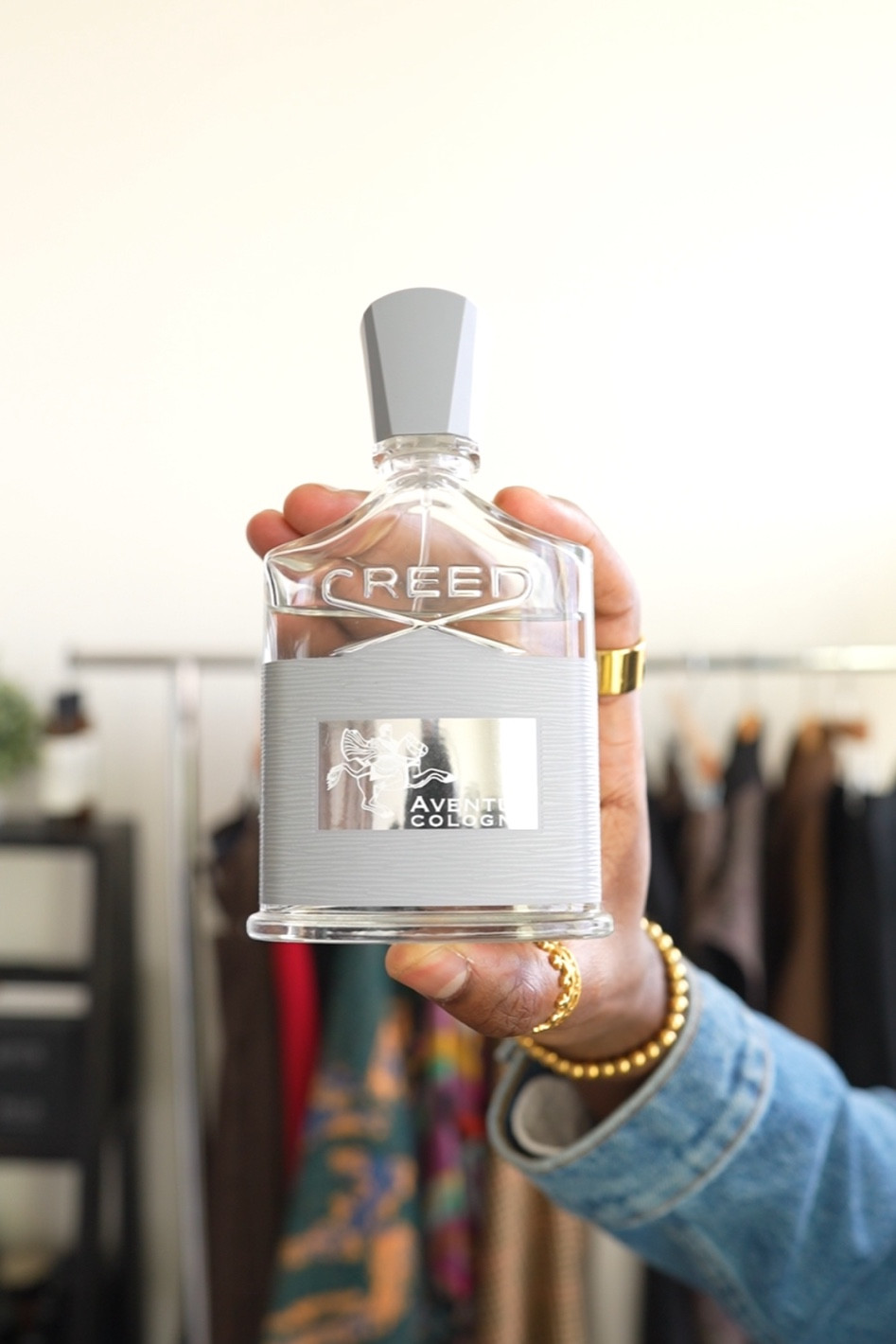 Creed Aventus Cologne. One of my favorite everyday scents to wear! Link to fragrance down below ⬇️!