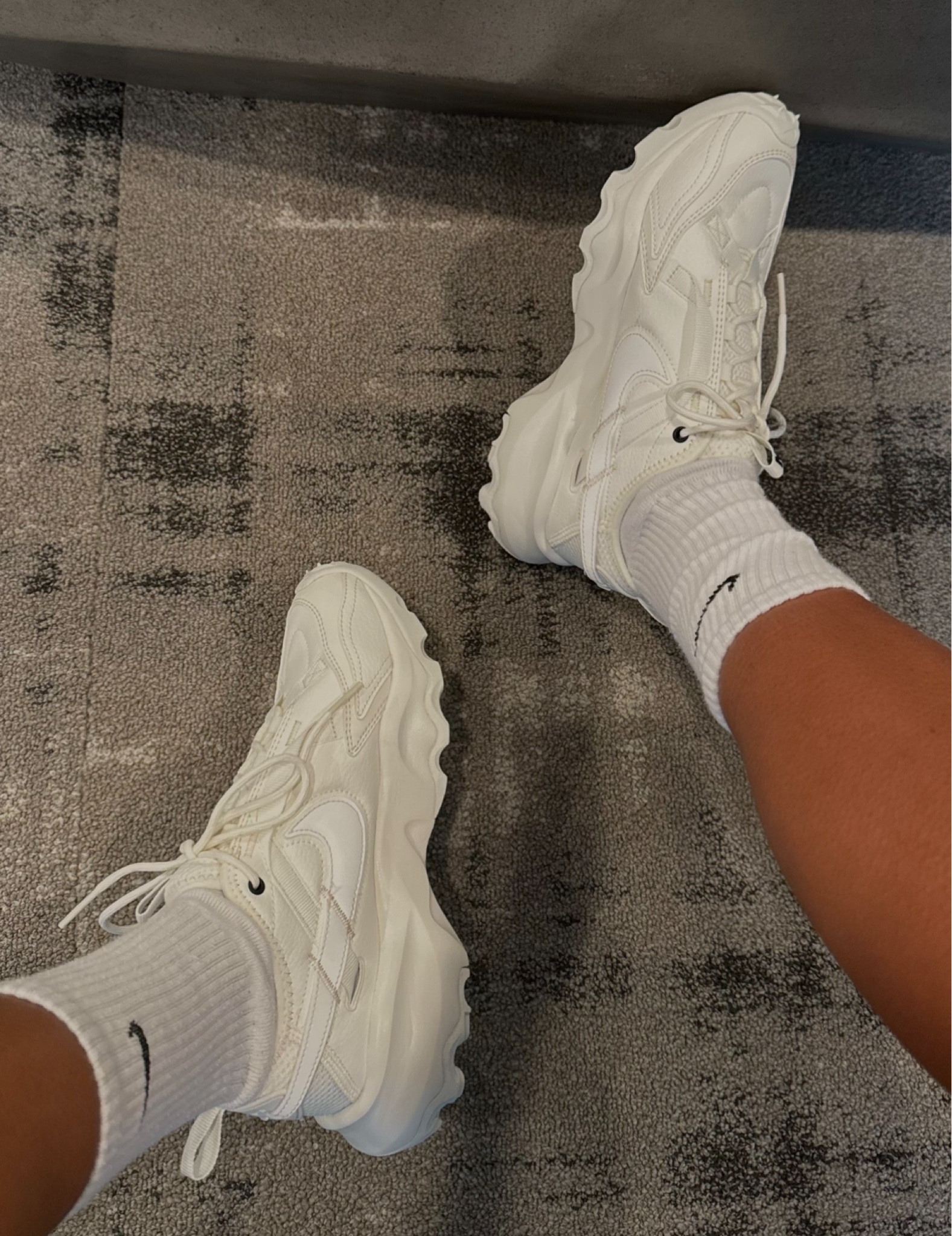 the most stylish, chic, white nikes

#LTKStyleTip #LTKFitness #LTKShoeCrush