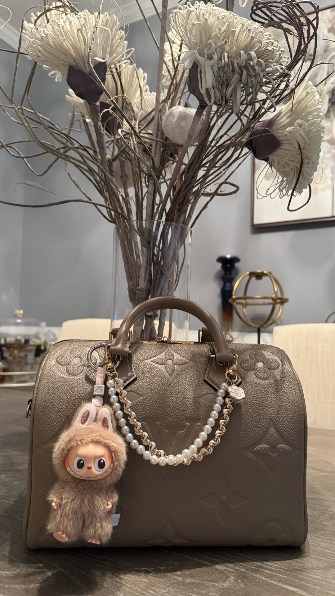 This is my favorite bag charm combination to date 😍❤️





#louisvuitton #louisvuittonspeedy #rakeedahscloset #louisvuittonbag #louisvuittonaddict  #designerhandbags #luxuryhandbags #luxuryhandbag 

#LTKootd #LTKOver40 #LTKU