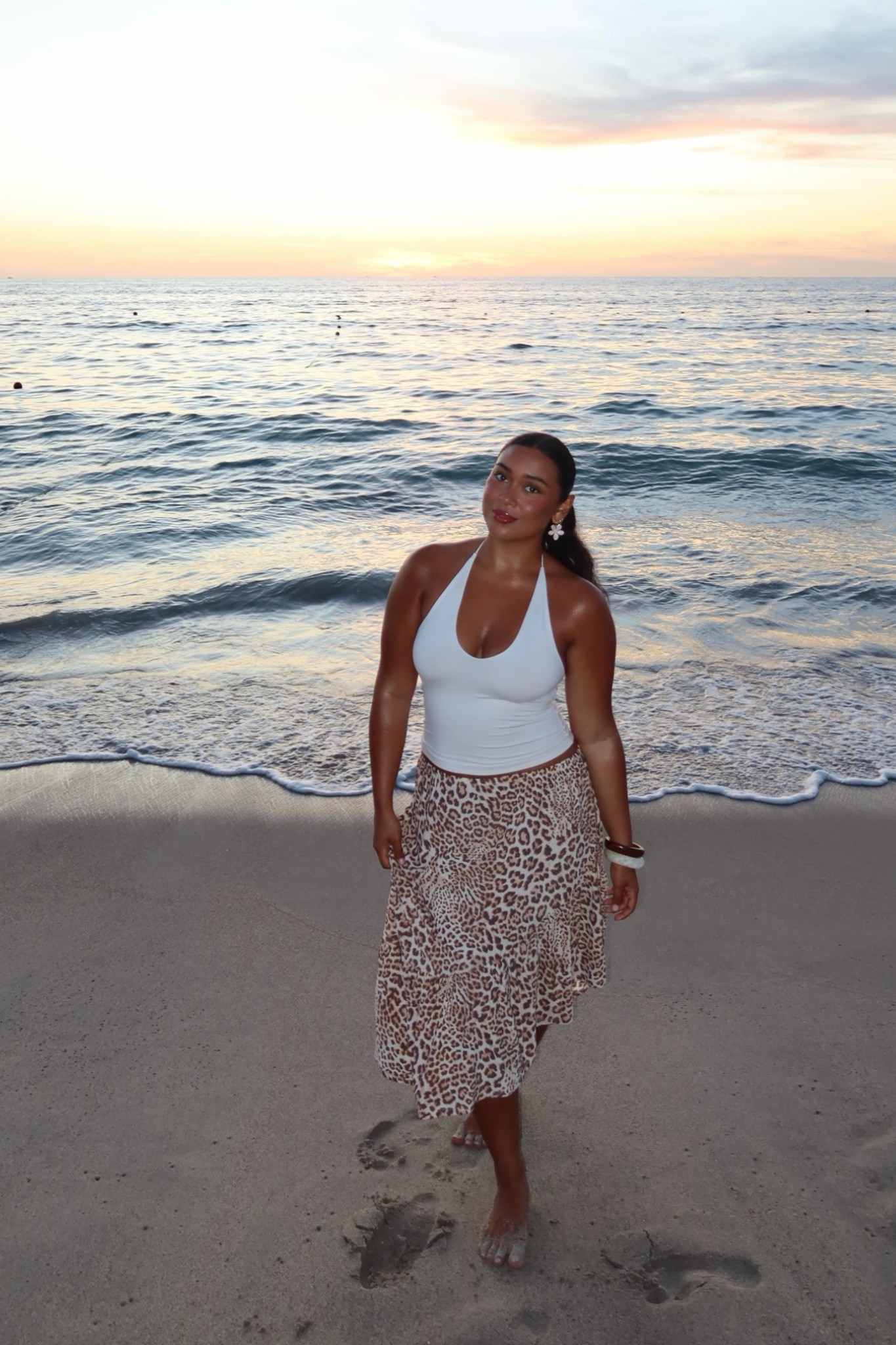 easy vacation/ summer outfit🐆 (top is WhiteFox, can’t link but linking a similar one/ runs true to size wearing a M & skirt is Aerie, SUPER stretchy I would size down if you’re in between sizes)

Linking all the hair/ body are products I used too <3

#LTKootd #LTKMidsize