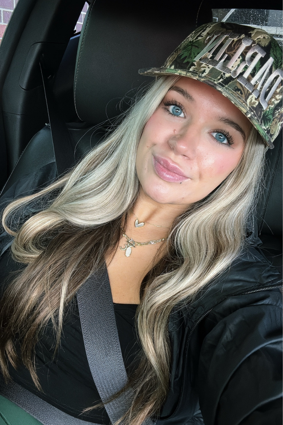 buckle hat & kendra scott necklace linked♥️

#LTKGiftGuide