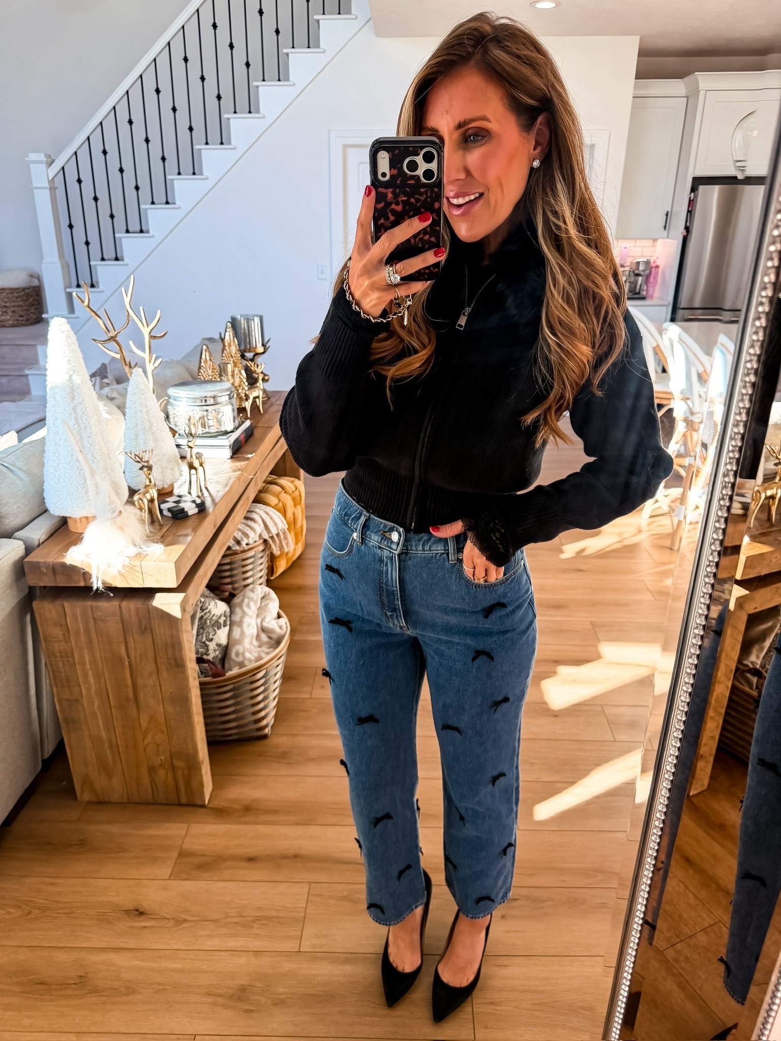 Bow jeans, embellished jeans, holiday party outfit, chic style, themominstylee

#LTKootd #LTKSeasonal #LTKHoliday