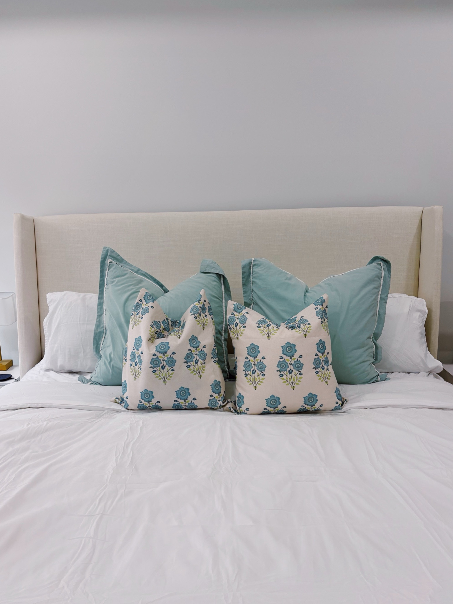 New bedding 🩵💚🤍 
Thrifted the big euro pillows!! 

#LTKFindsUnder50 #LTKItBag #LTKHome