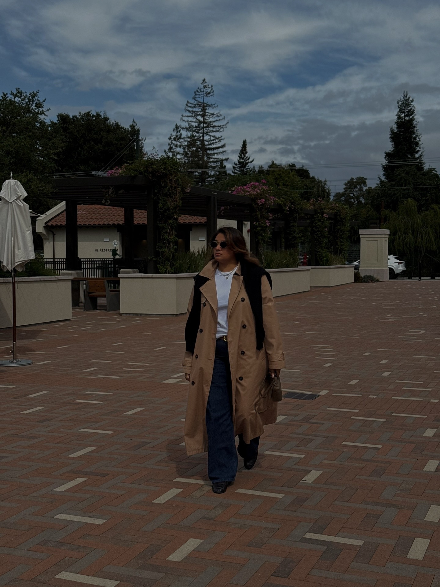 last outfit in california 🤎
.
.
.

#modestfashion #oldmoneyaesthetic #oldmoney #ootdgoals #americanstyle #womanslook #parisianstyle

#LTKMidsize #LTKGiftGuide #LTKStyleTip