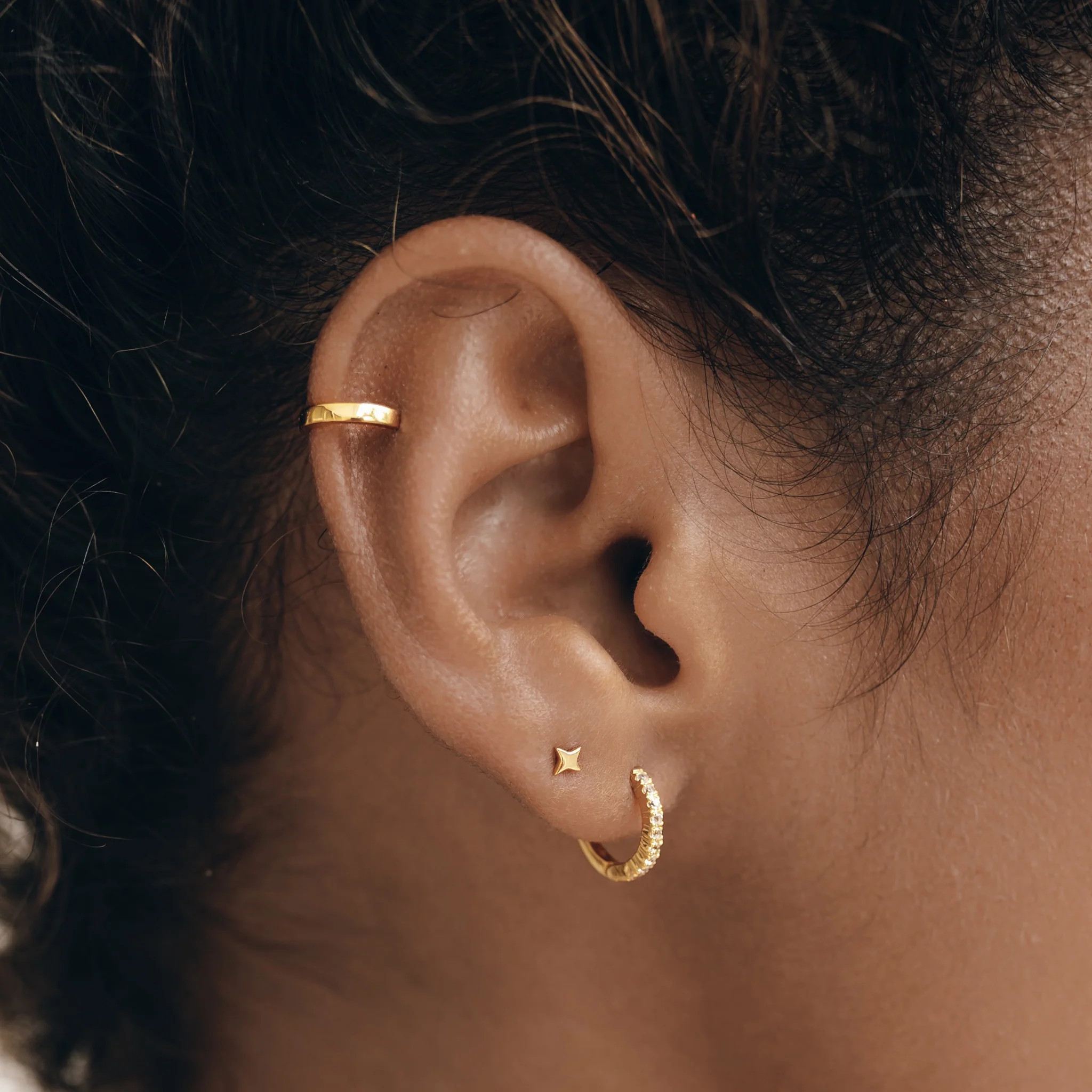 Huggie Hoop Earrings - Eva | Linjer