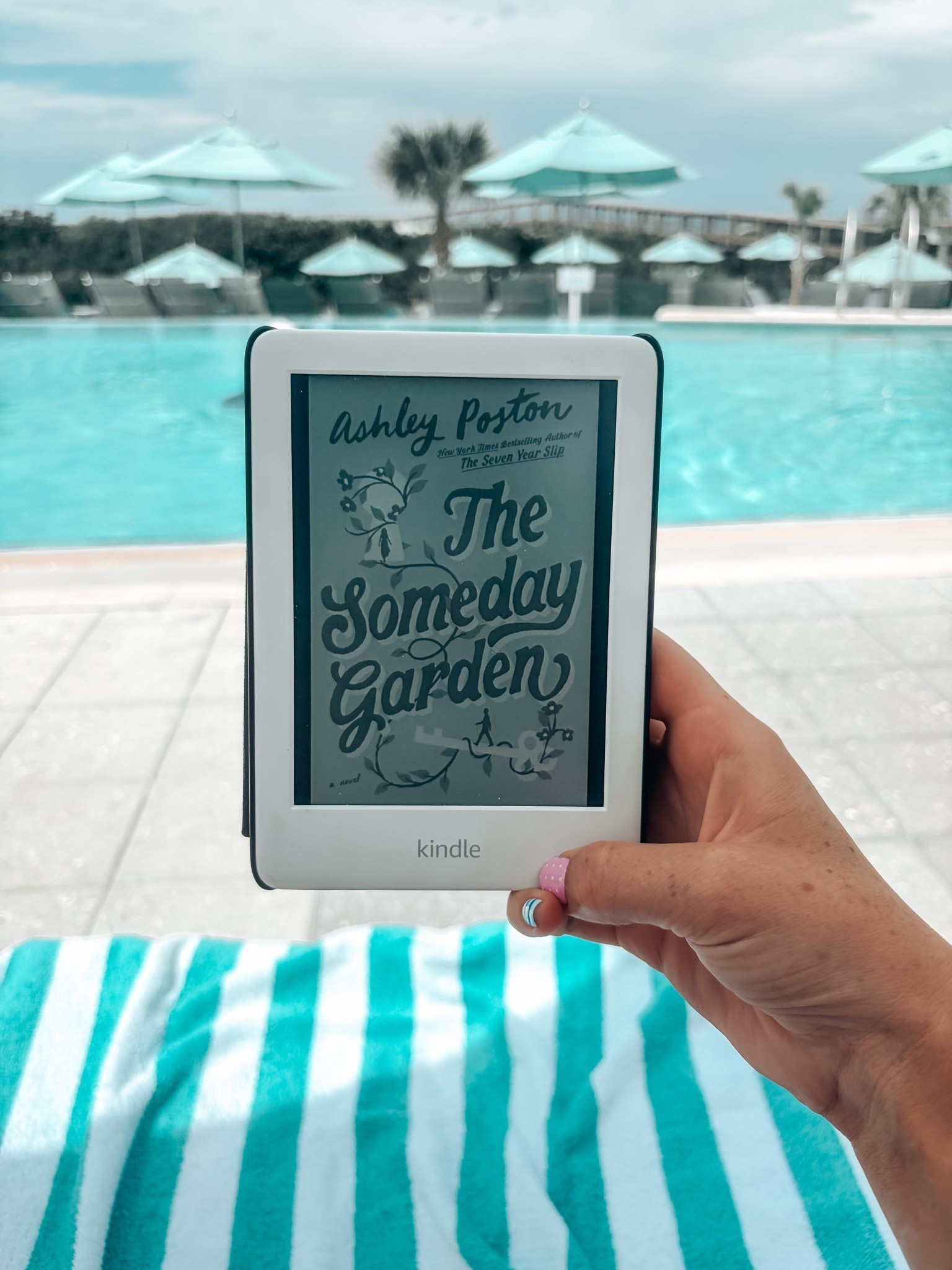 Summer reading / kindle / bookish

#LTKselfcare #LTKdayinmylife #LTKstorytime