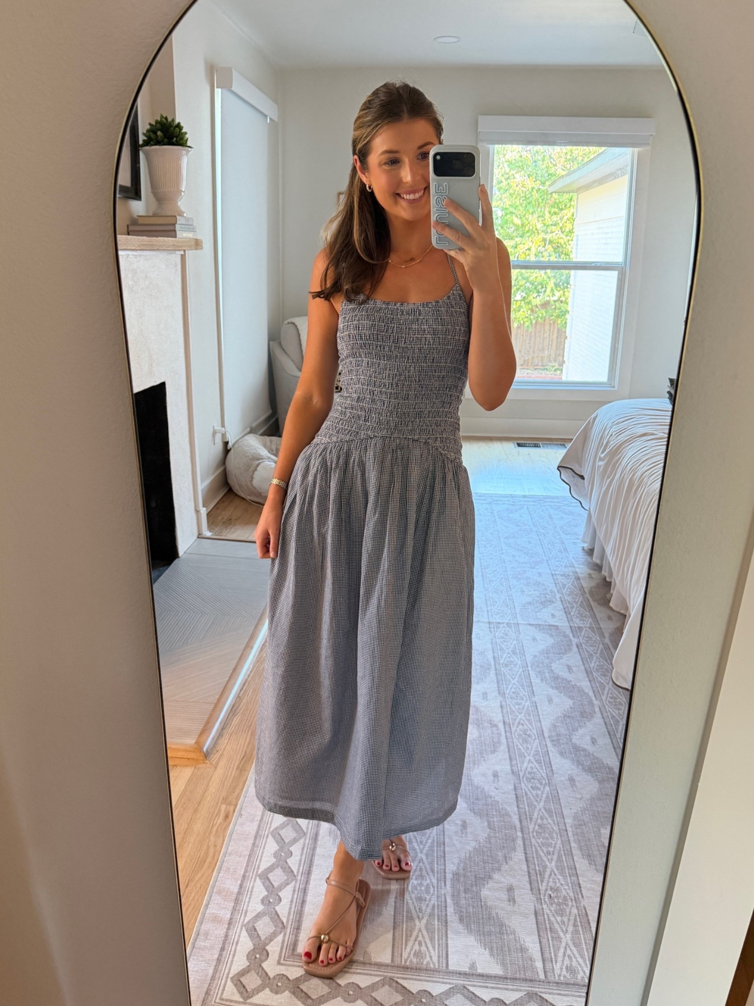 OOTD today! Wearing a S in dress!