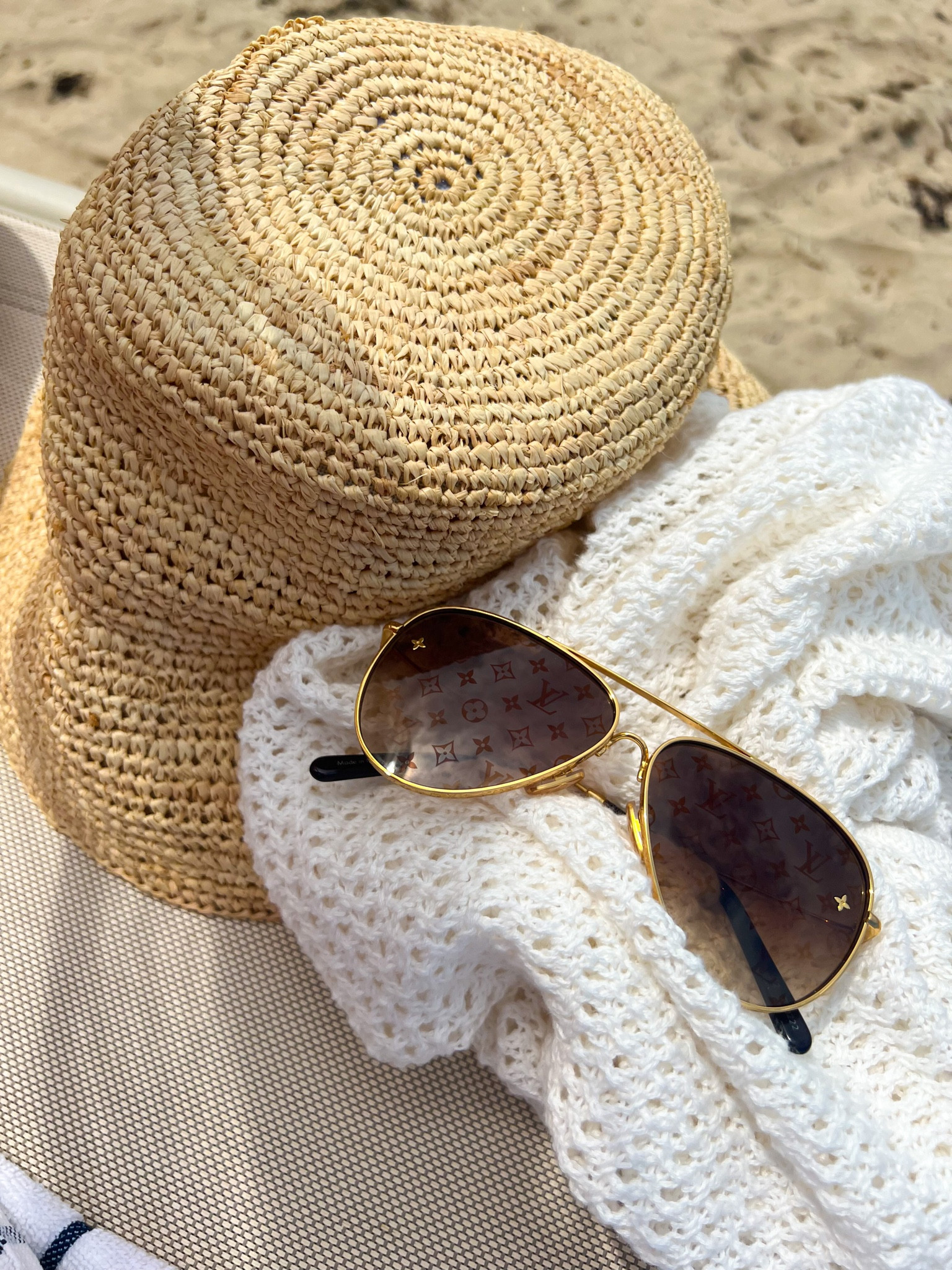 beach essentials 
•
linking everything over on the @shop.ltk app! 
•
•
•


#LTKstyletip #LTKswim #LTKFind