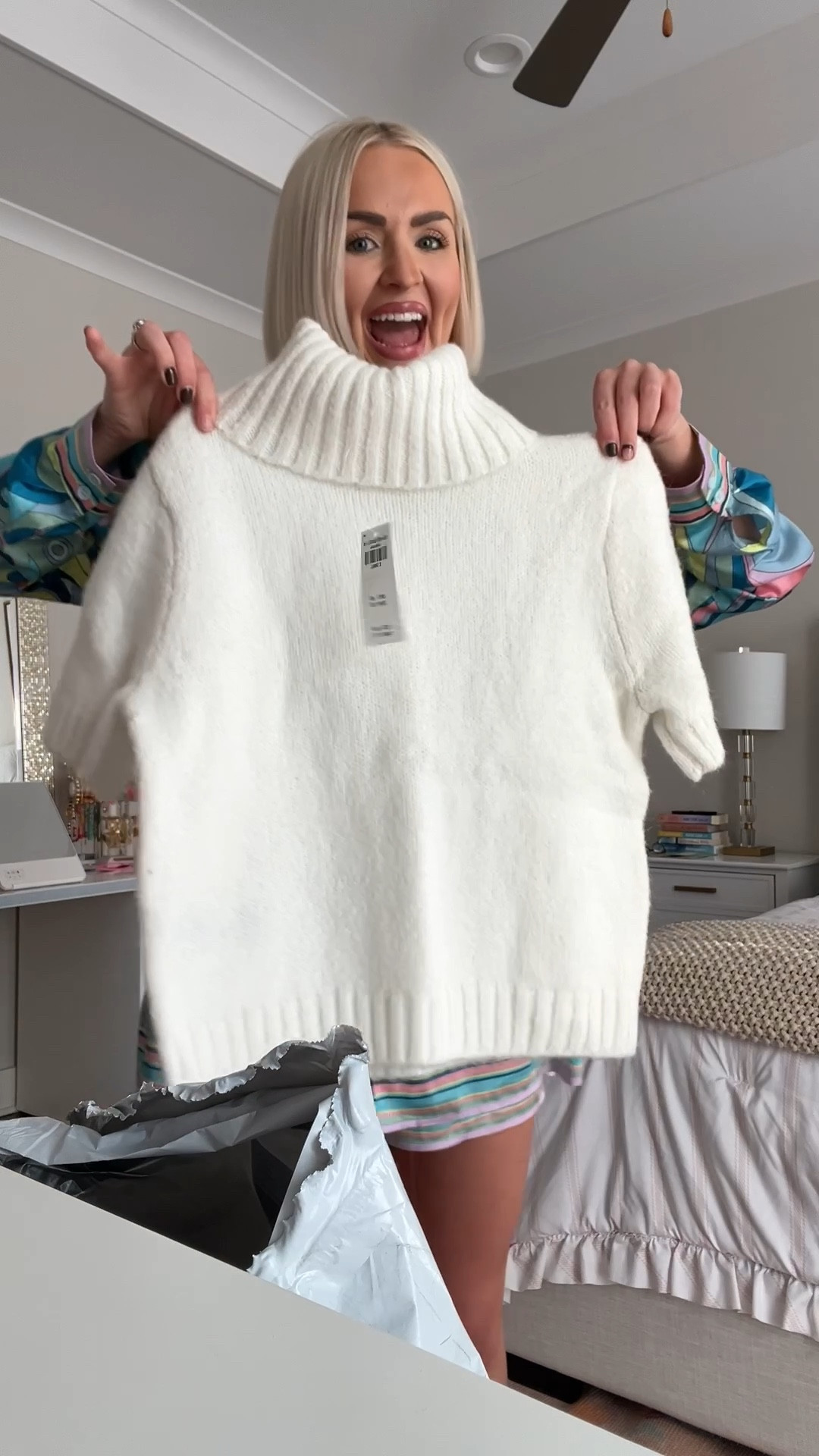 Up to 20% off + extra 15% off with AFCHAMP
Dark red skort (XS) / dark red cardigan (SM) / short sleeve turtleneck sweater (XS) 

#LTKVideo #LTKSaleAlert #LTKHoliday