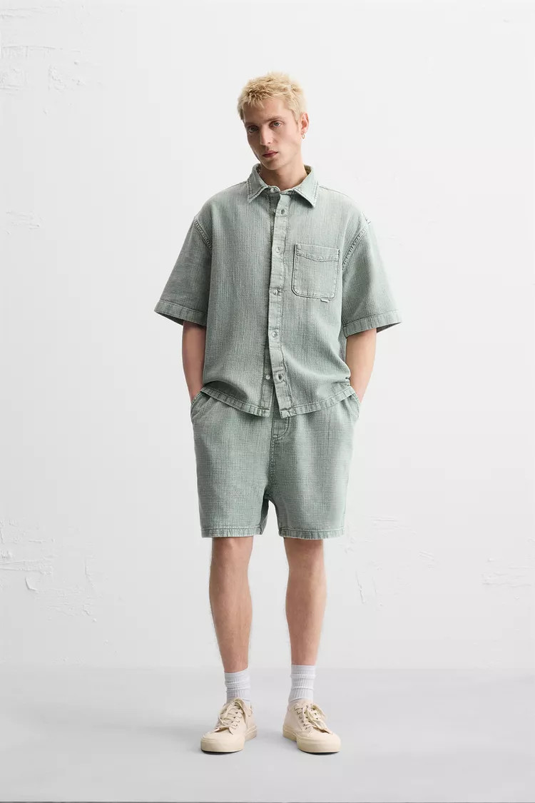 WASHED TEXTURED SHORTS Light green Brown / Taupe | Zara US