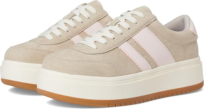 Madden Girl Women's Navida Sneaker | Amazon (US)