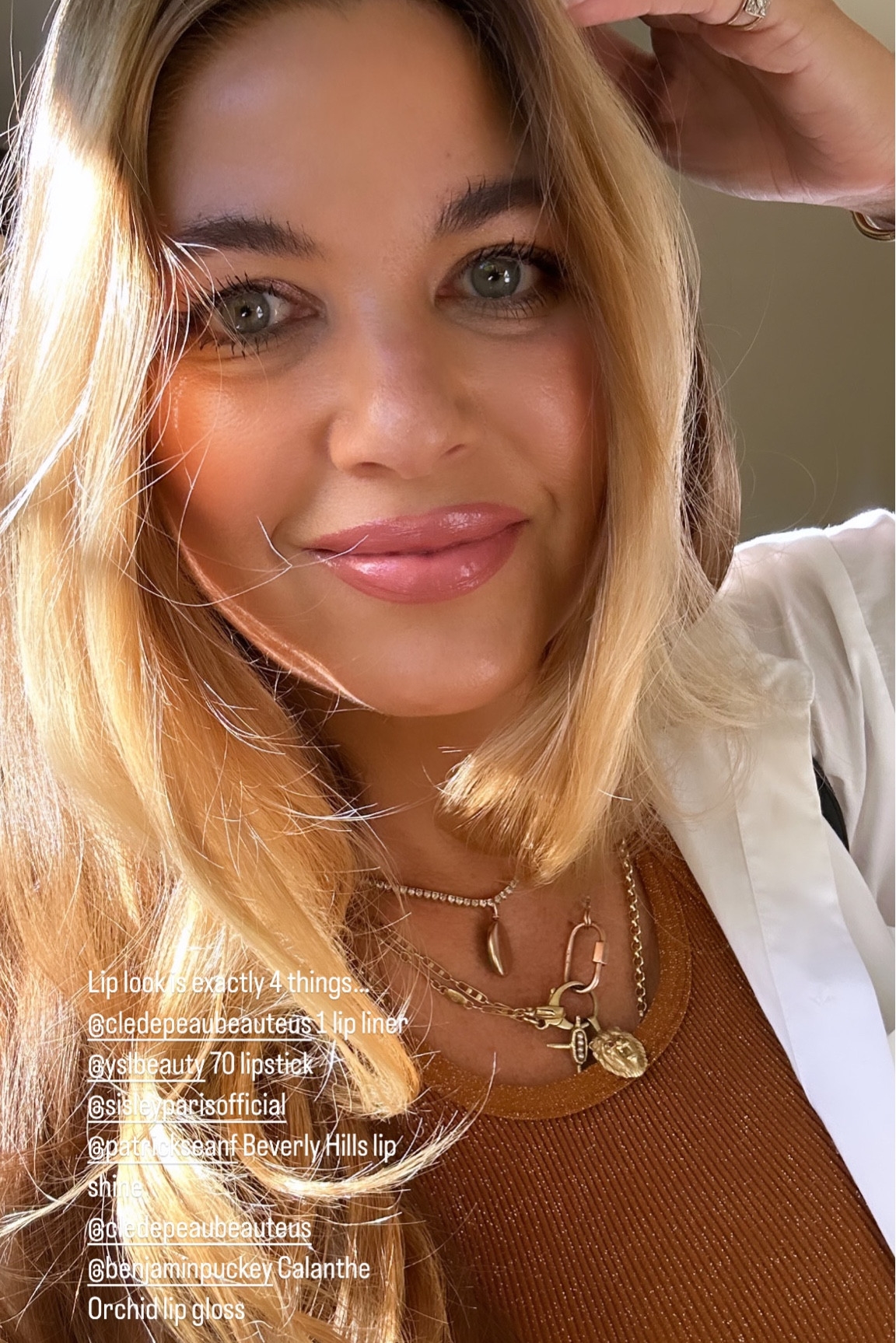 Lip mix 🫦🫦
Liner 1
70 lipstick 
Beverly Hills lip shine 
Calanthe orchid lip gloss 

#LTKfindsunder50 #LTKfindsunder100 #LTKbeauty