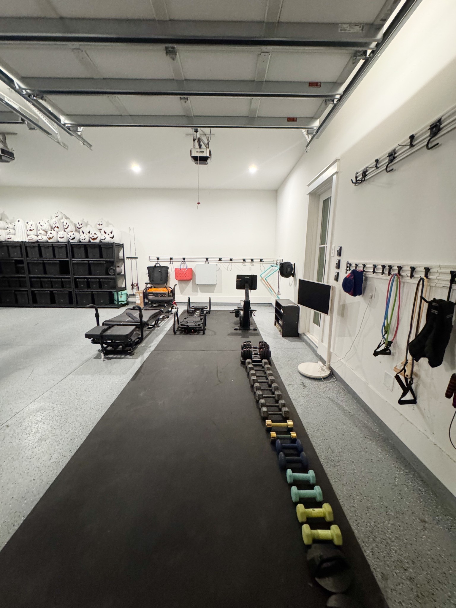 Garage Finds ✔️🖤👏🏻

#LTKHome #LTKFamily #LTKGiftGuide