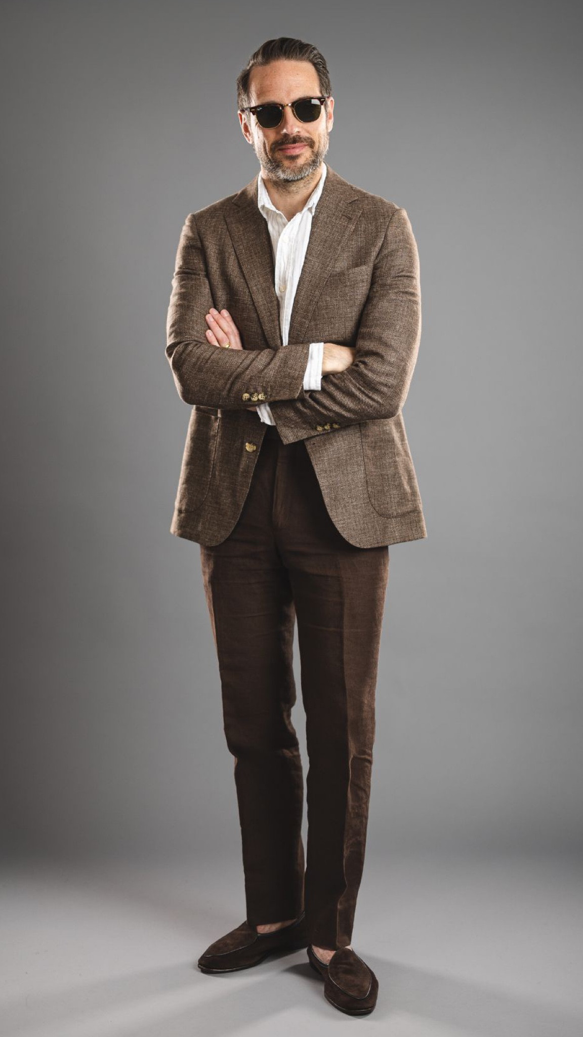 I’ve gotten a lot of questions about how to style a similarly colored sport coat and pants. One of the best ways is what you see here. Choose a sport coat with some texture to help break it up  

#LTKstyletip #LTKSeasonal #LTKmens