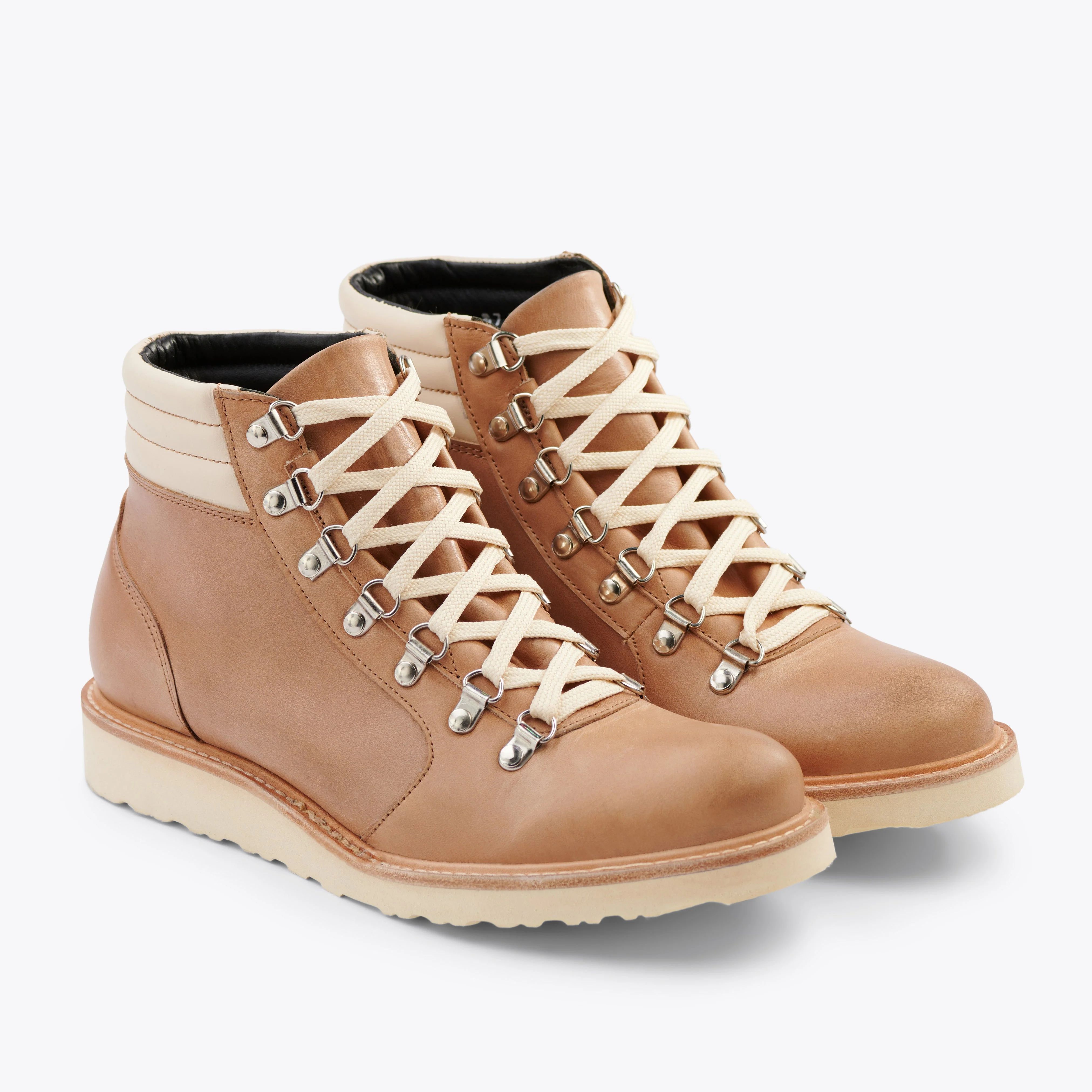 Go-To City Hiker Boot Almond | Nisolo