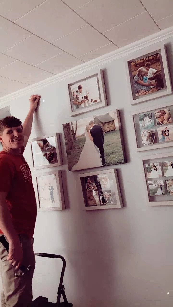 sweet Friday eve spent eating the YUMMIEST Thai takeout and hanging up wall art 🖼️ - just about finished!! 🤩 and this old family farmhouse really feels like our home now 🥰🏡

#LTKfamily #LTKhome #LTKSeasonal