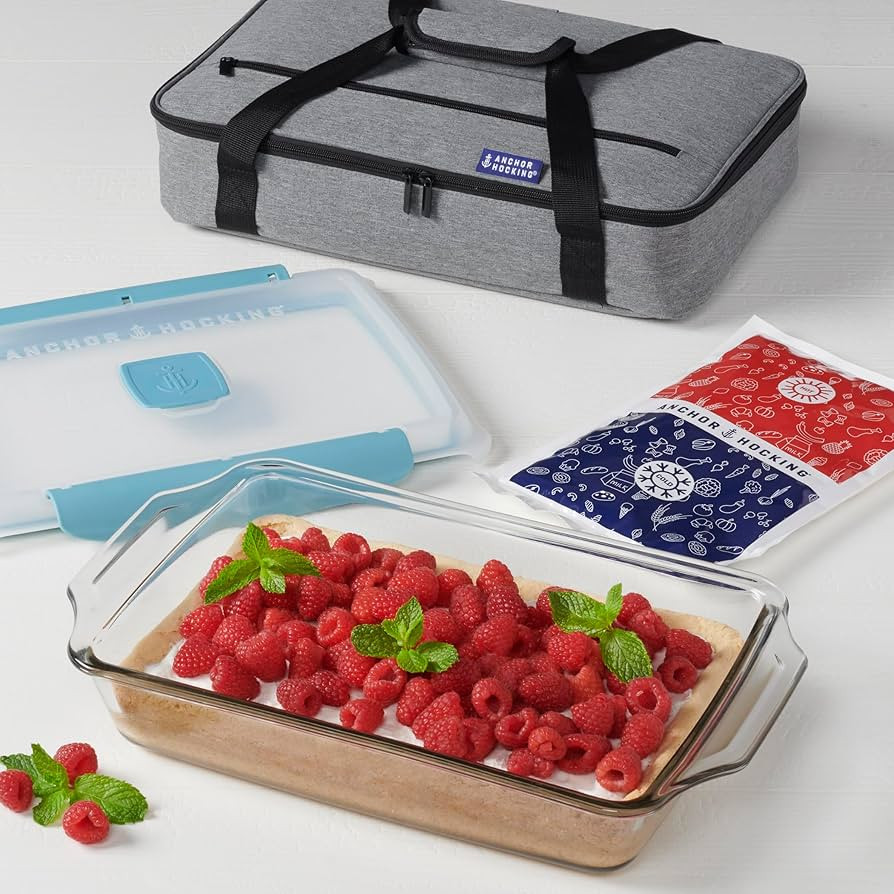 Anchor Hocking 3 Quart Glass Baking Dish with Lid, Insulated Carrier & Hot/Cold Pack | Amazon (US)