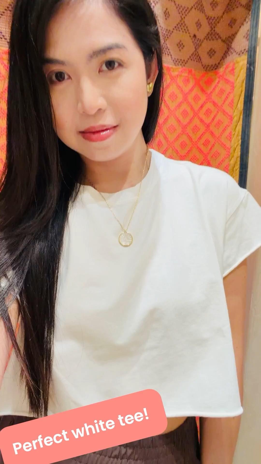 The perfect white tee goes with everything and goes everywhere!🤗🤎This is my current fave, it’s $30 and the fit is fab! I wore it slight oversized and got a size M usually an XS. Perfect for travel, leisurely errands and everything else!😉💕💕These pants are my current fave, flowy and so comfy, linked some similar shoes on sale right now!!😁👌





#ltkfindsunder50 #ltkstyletip #ltktravelstyle #athleisure #loungestyle @Vuori US @shop_nordstrom 

#LTKootd #LTKActive #LTKTravel