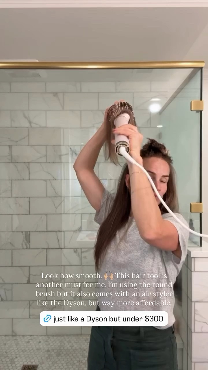 Look how smooth. 🙌🏼 This hair tool is another must for me. I’m using the round brush but it also comes with an air styler like the Dyson, but way more affordable.