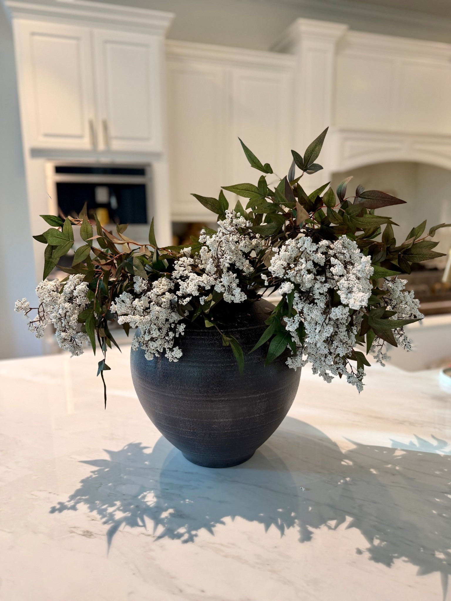 Sharing this designer look vase with these beautiful berry stems. If you are wondering how many stems, I shared how this vase looks with 3, 4, 5 & 6 stems for reference.
This is 3 stems

Vase
Studio McGee
Spring decor
Amazon find
Berry stems

#LTKHome
