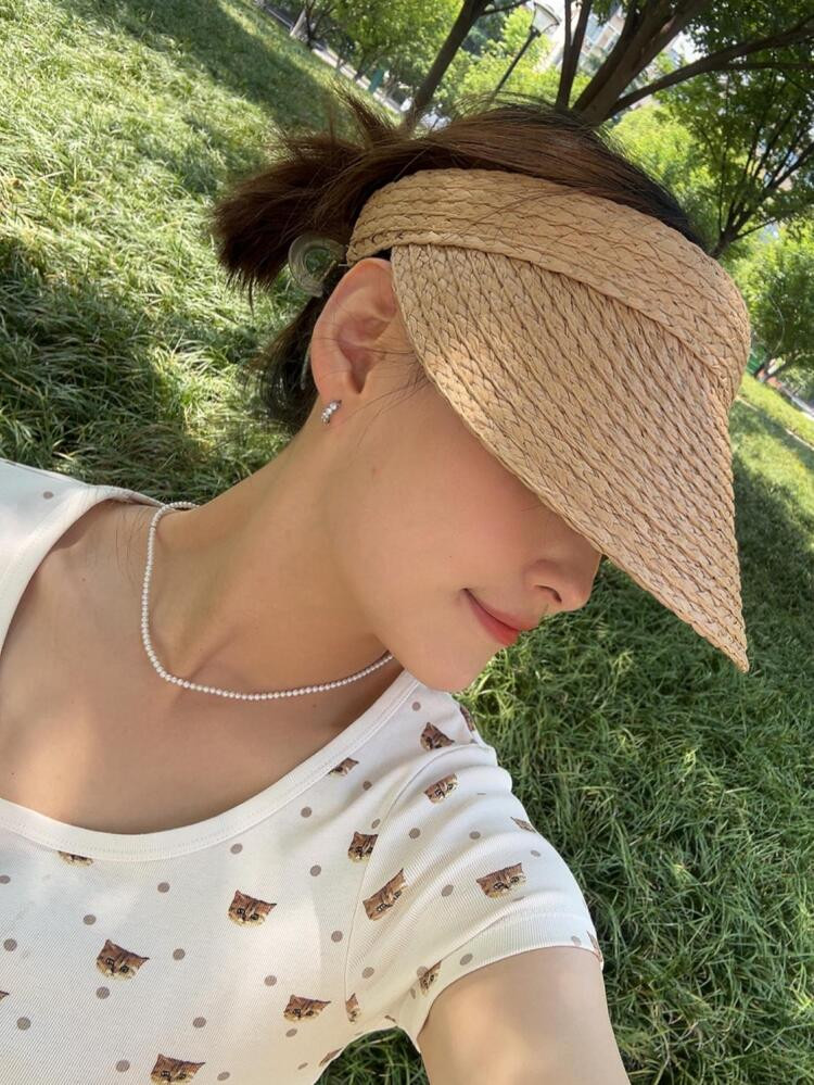 New
     
      Solid Straw Visor Hat
       
              
              $5.60        
    $5.3... | SHEIN
