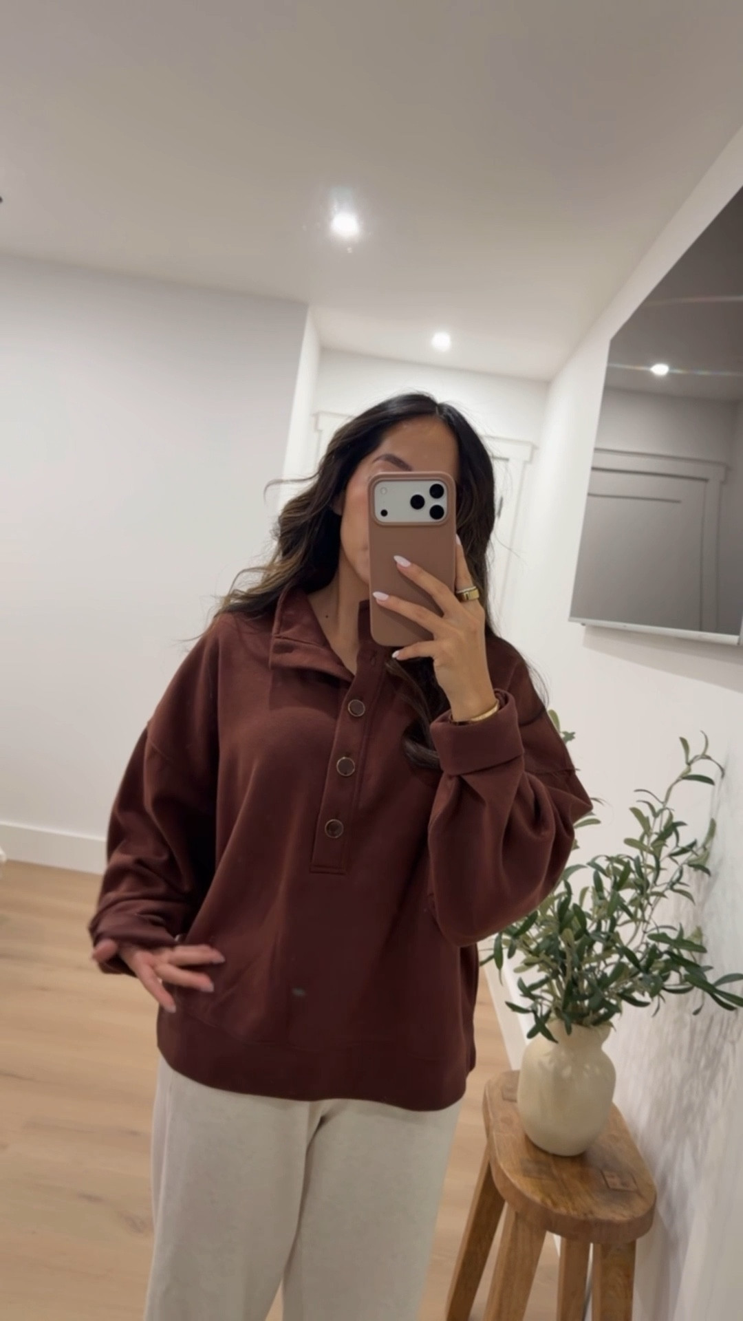 Love this top for under $20 🙌🏼 


#LTKFindsUnder50 #LTKootd #LTKgrwm