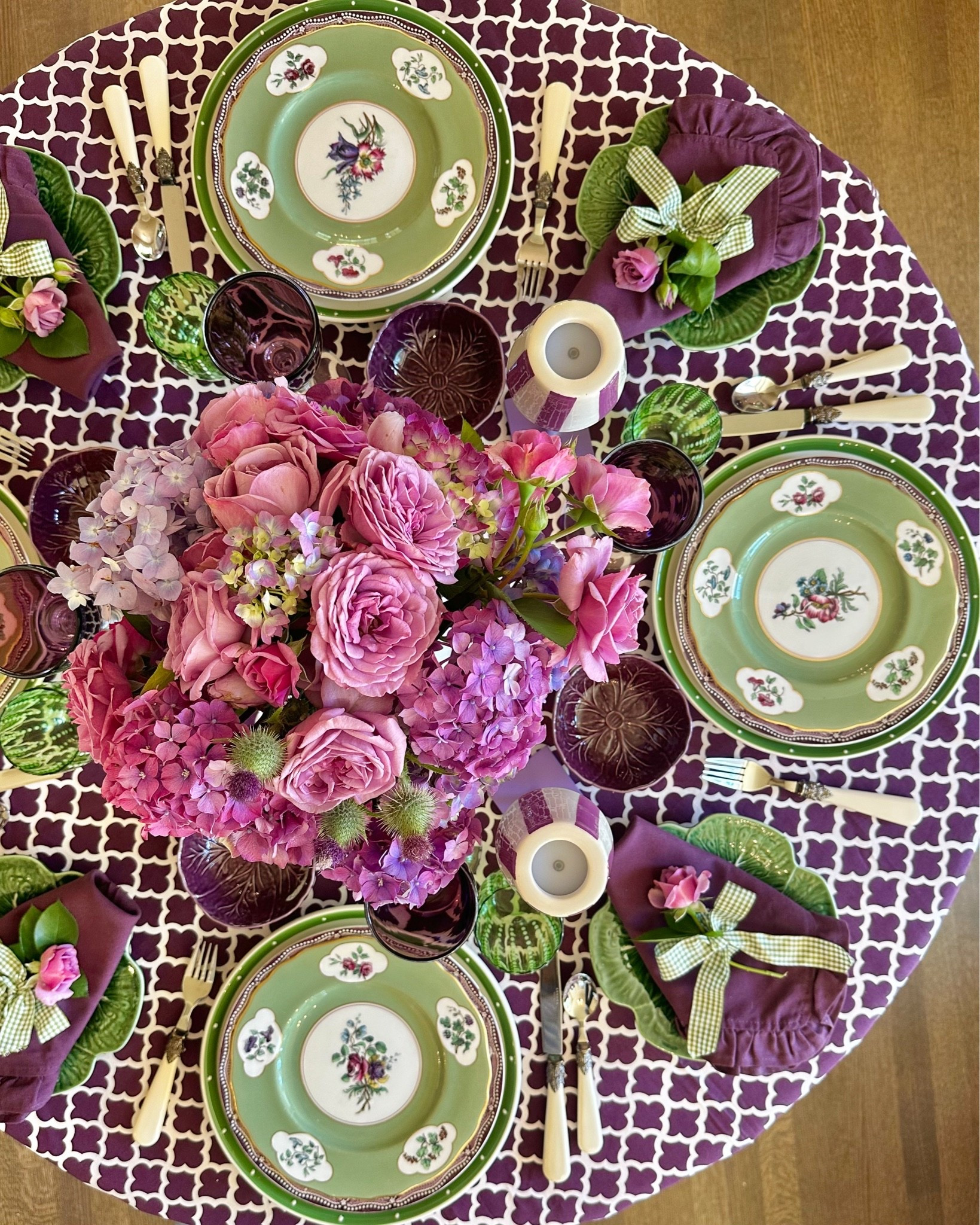 Purple table summer table vintage glassware vintage china transferware cabbageware Bordallo Pinheiro rechargable light

#LTKfoodie #LTKSeasonal #LTKHome