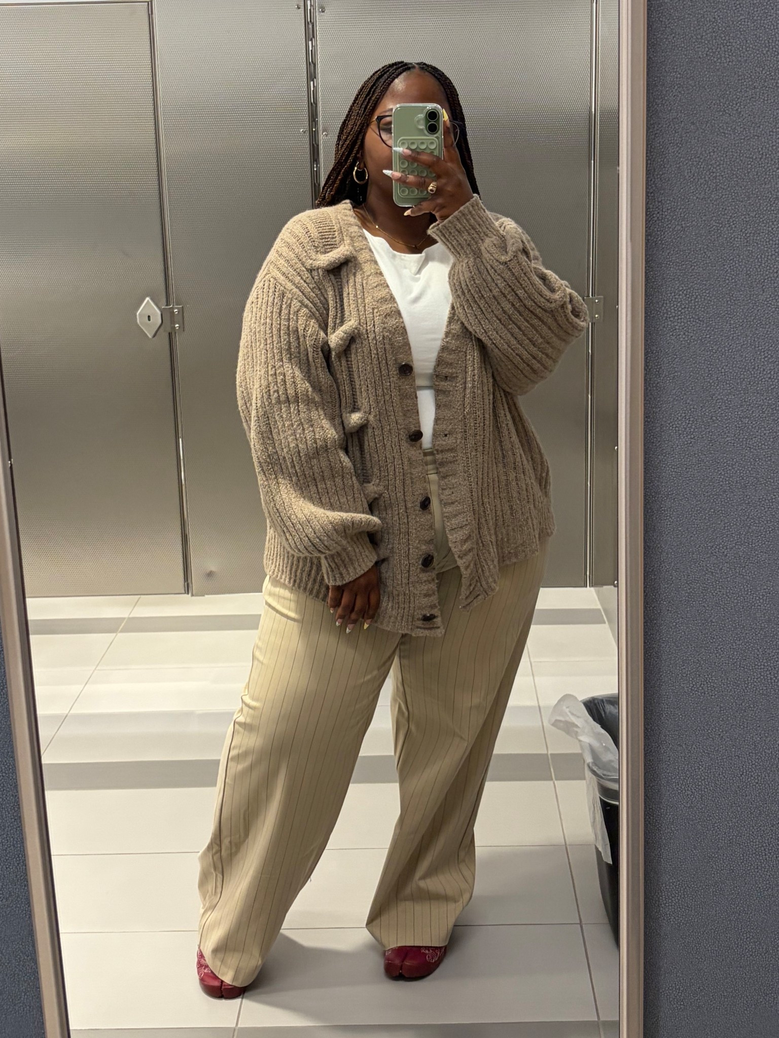 Loving the wide leg trouser from Old Navy! I keep these in heavy rotation. I’m also currently obsessed with all things Tabi. 
#ootd #workwear #nikerift @Nike US 

#LTKootd #LTKgrwm #LTKSaleAlert