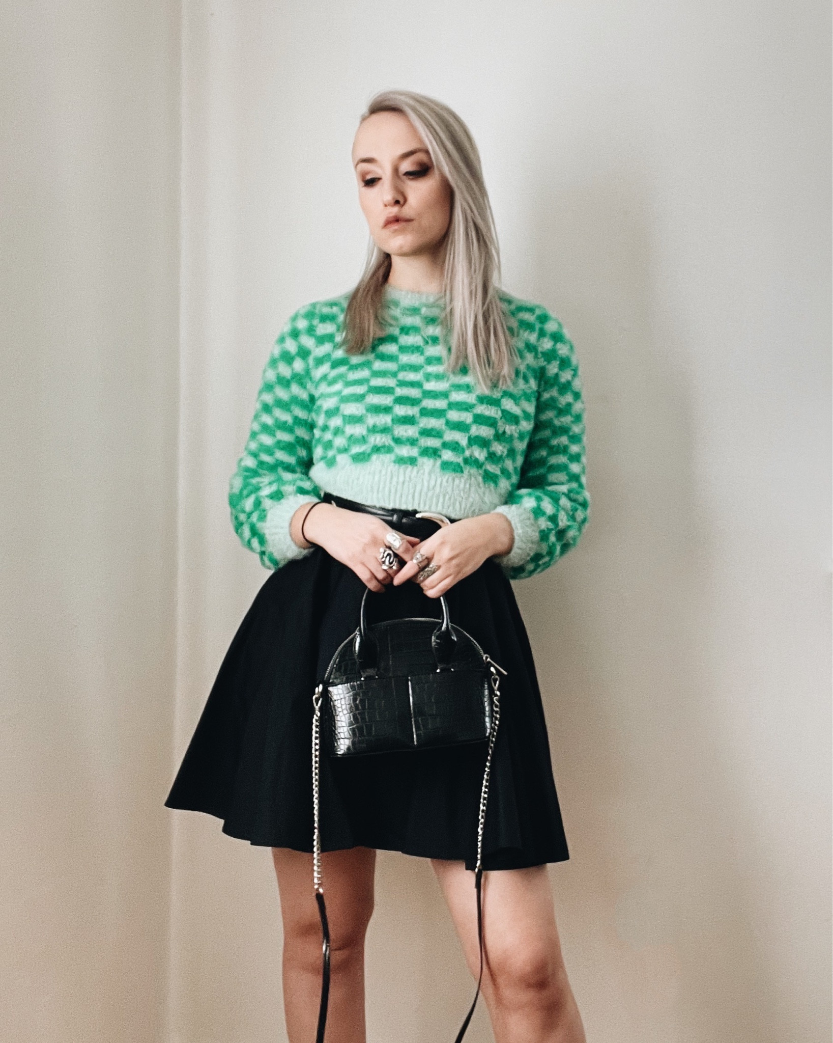 Another case of layers. I’m ready for my spring outfits but it’s still
bone chilling cold. Layer an extra cozy sweater over a dress for some
warmth while waiting for the spring sunshine. 

#LTKSeasonal #LTKstyletip #LTKFind