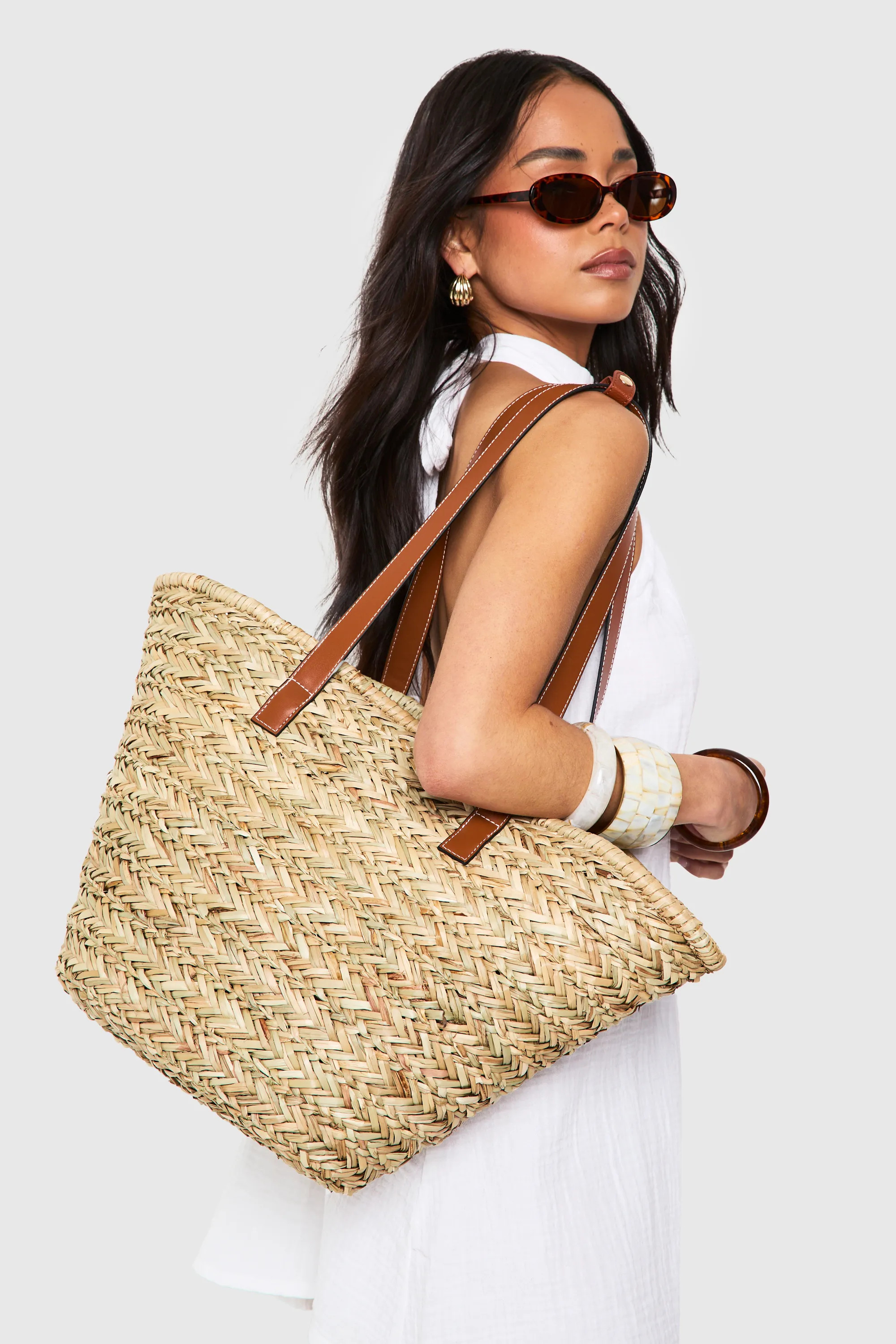 Bags & Purses | Oversized Straw Beach Bag | boohoo | Boohoo.com (UK & IE)
