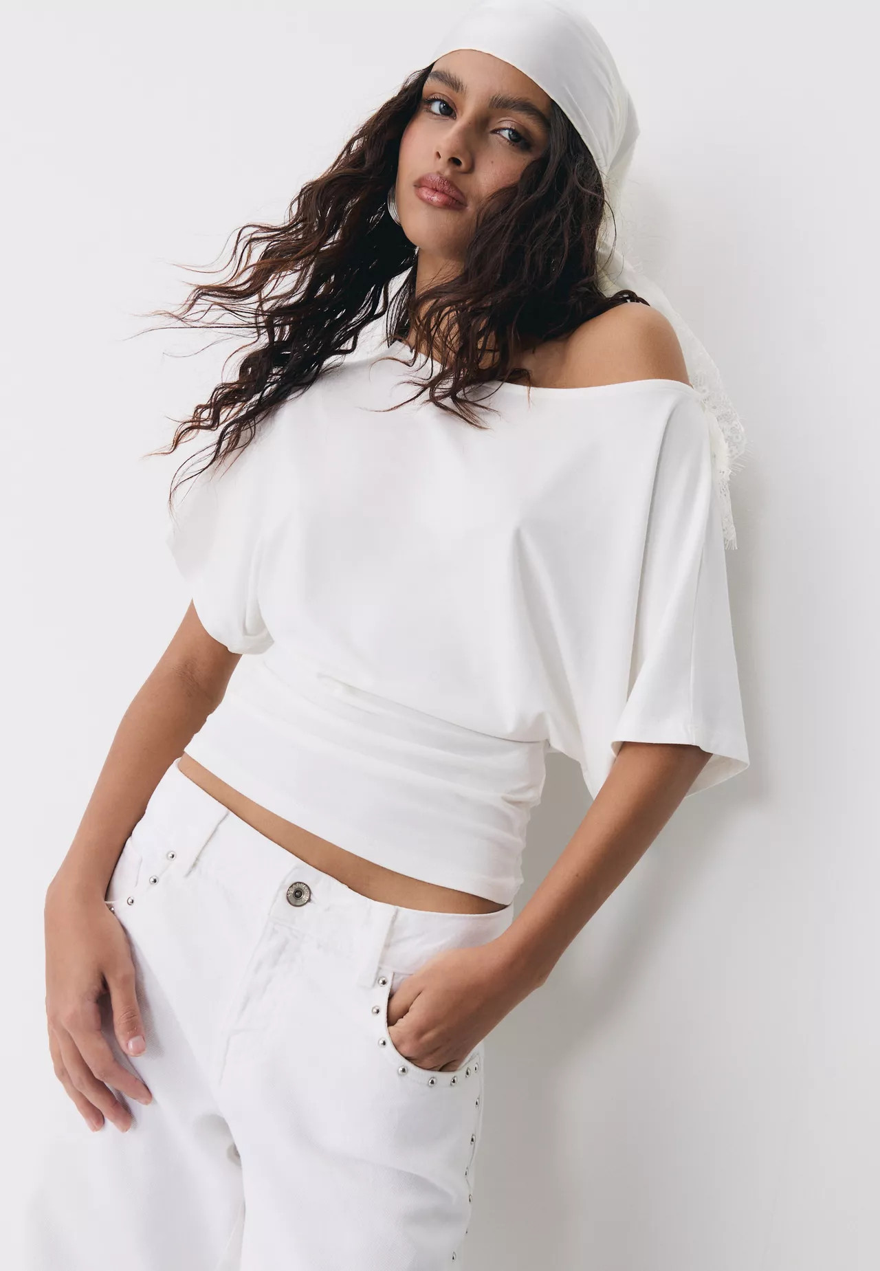 Short sleeve boat neck T-shirt - Women's Mocacos Nuevo | Stradivarius United Kingdom | Stradivarius (UK)